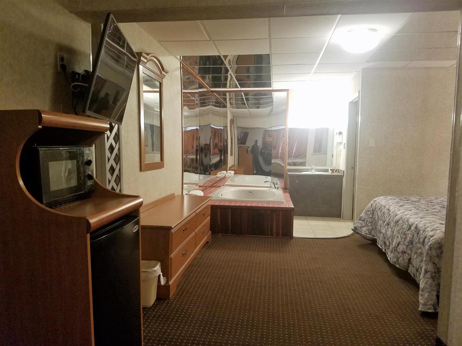 Travelers Lodge photo 5