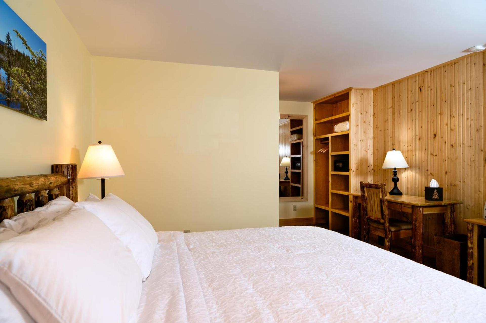 Adirondack Spruce Lodge photo 46