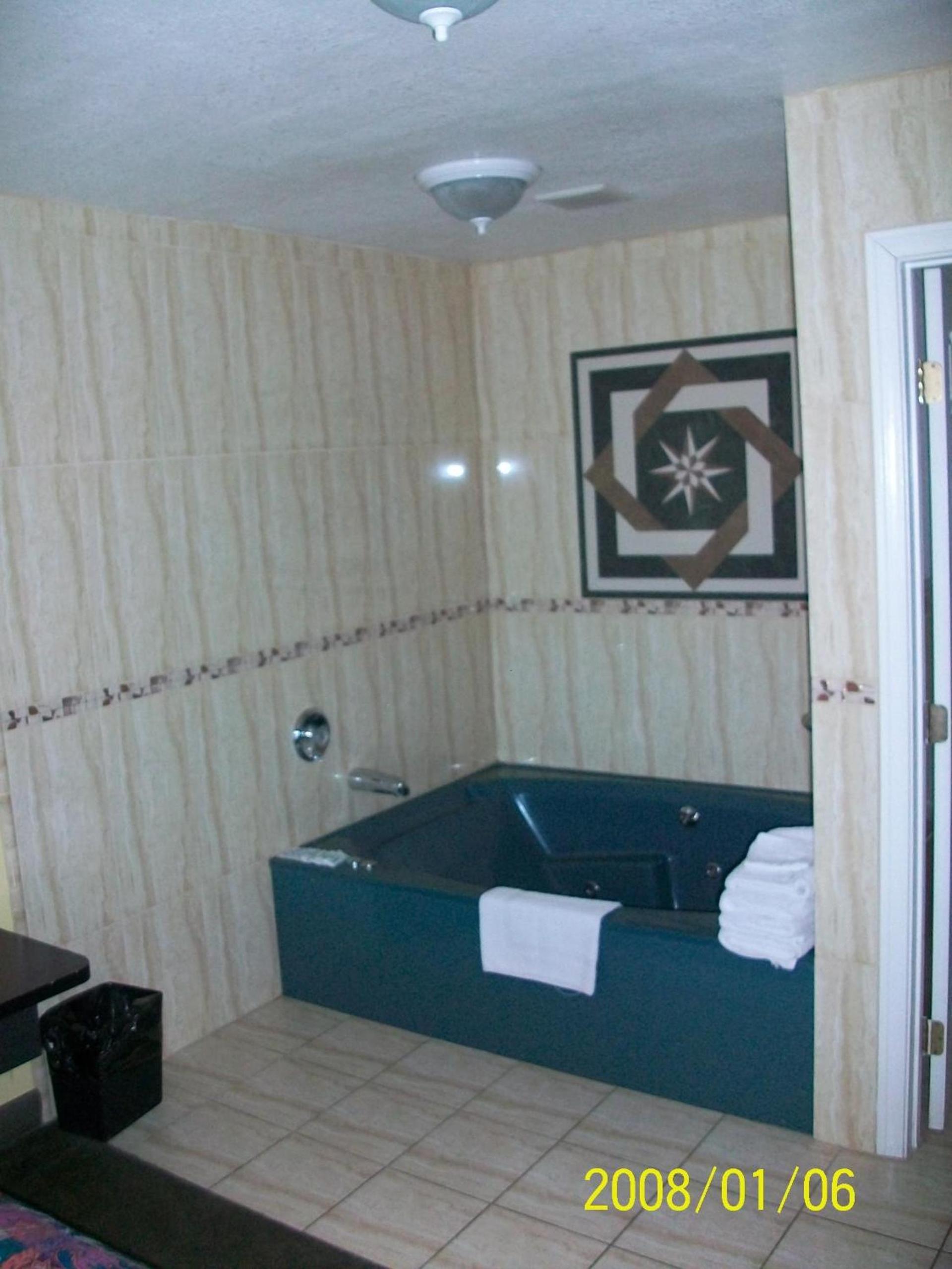 Rodeway Inn Commerce - Los Angeles photo 17