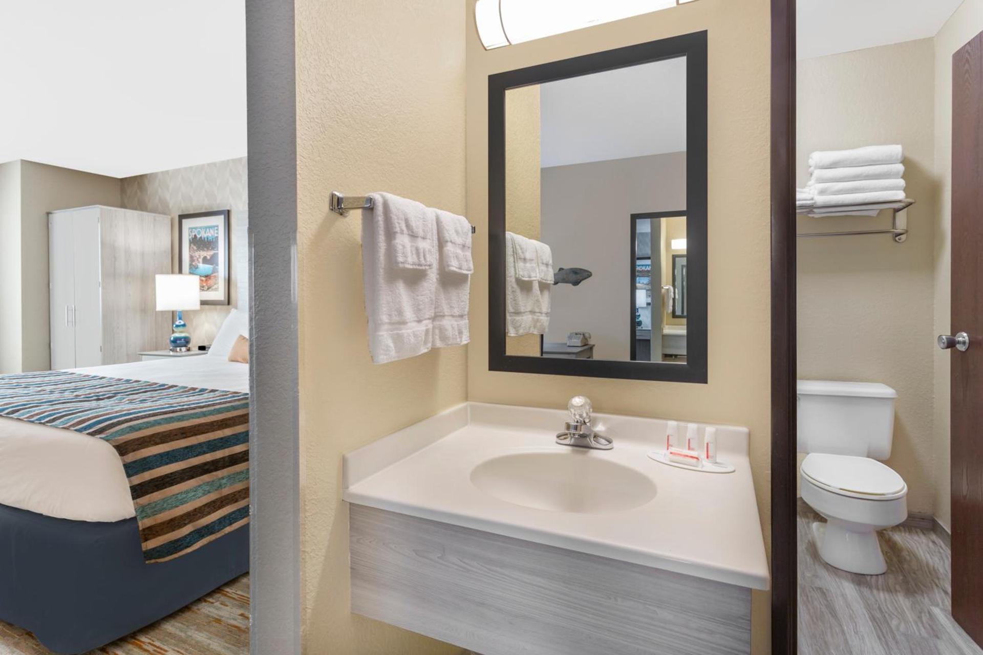 SilverStone Inn & Suites Spokane Valley photo 12