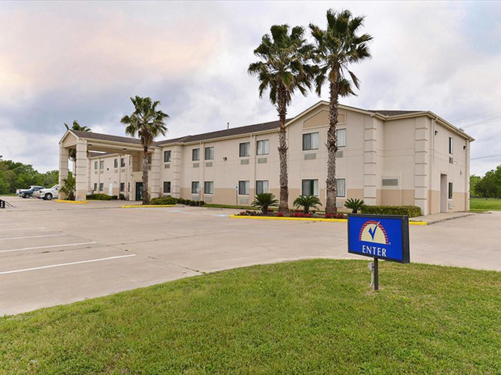 Americas Best Value Inn Somerville Texas photo 9