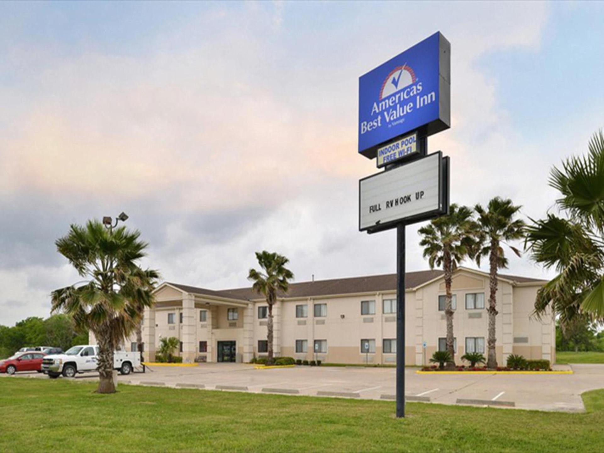 Americas Best Value Inn Somerville Texas photo 1