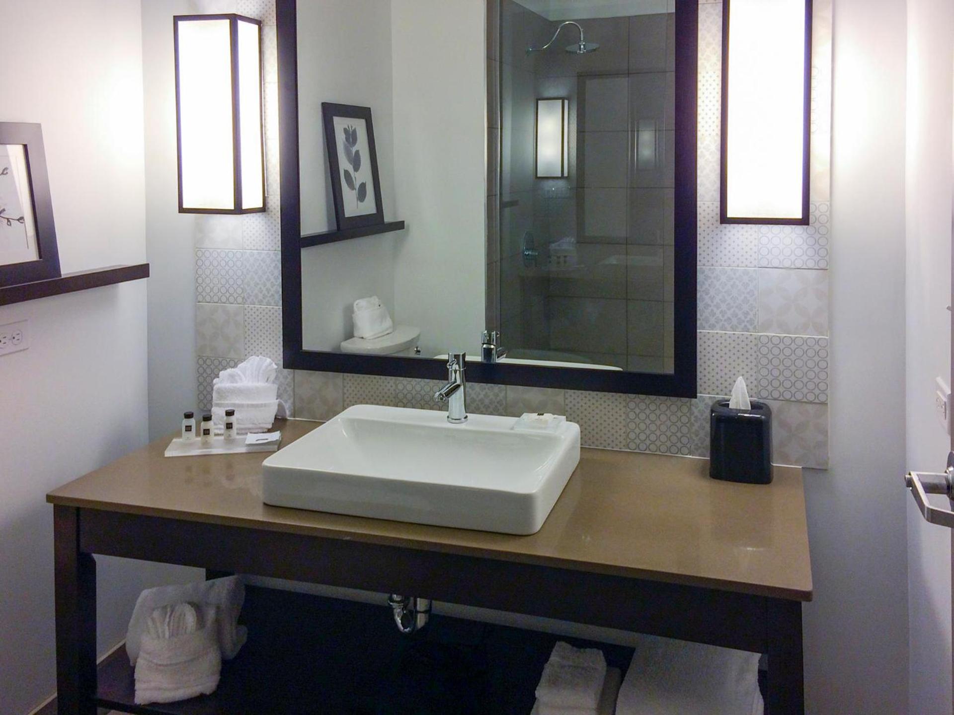 Country Inn & Suites by Radisson, Charlottesville-UVA, VA photo 45