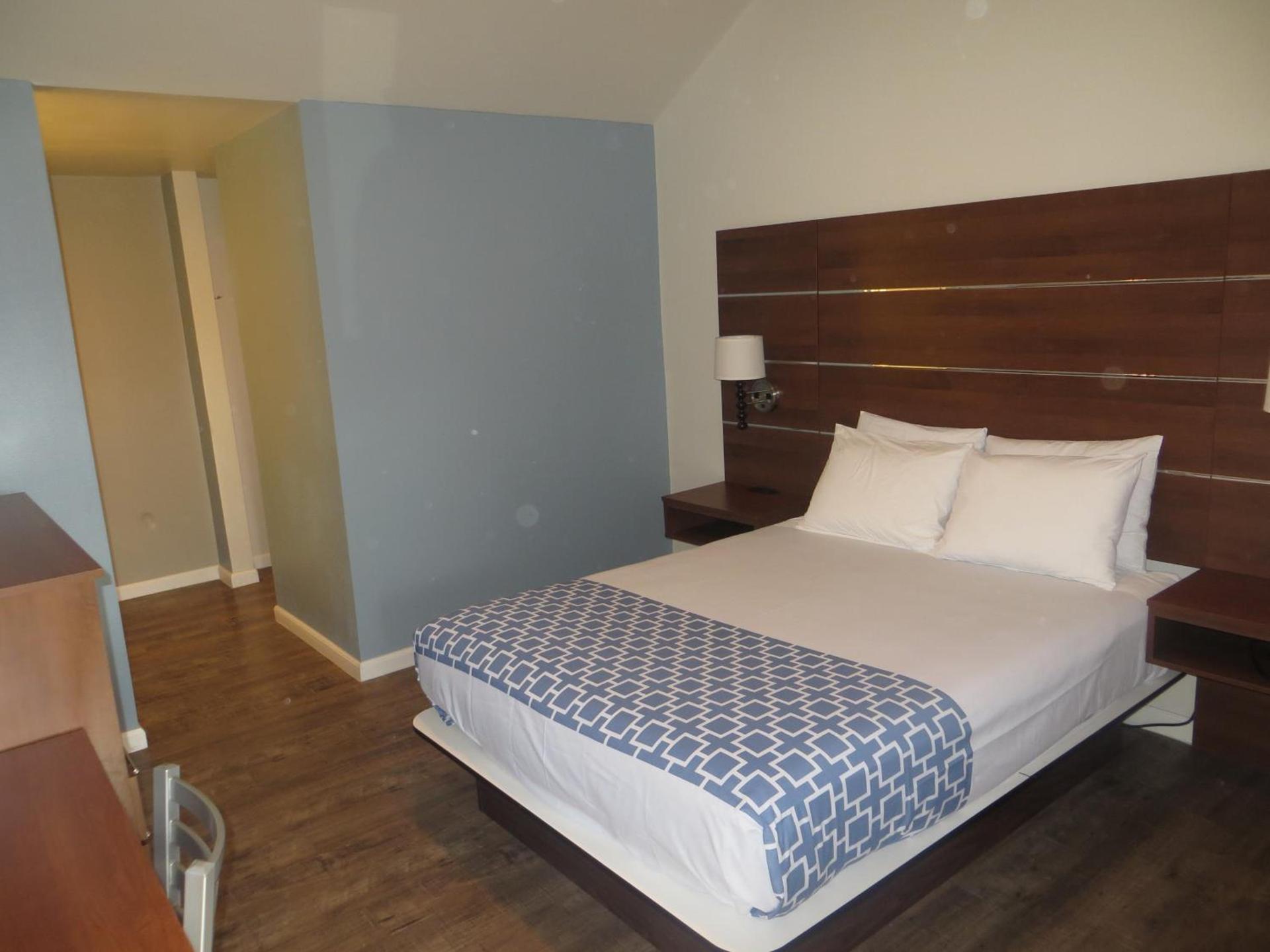 Sterling Inn photo 42