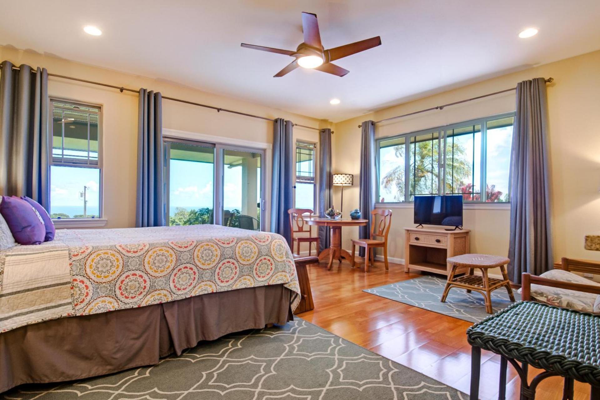 Mahana House Country Inn photo 11