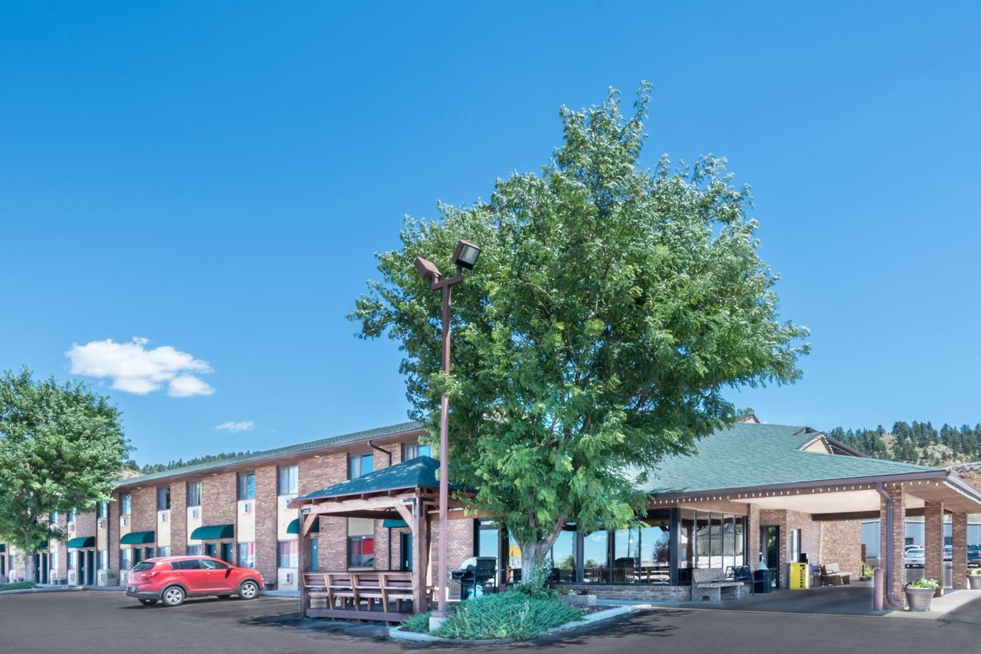 Days Inn by Wyndham Spearfish photo 17