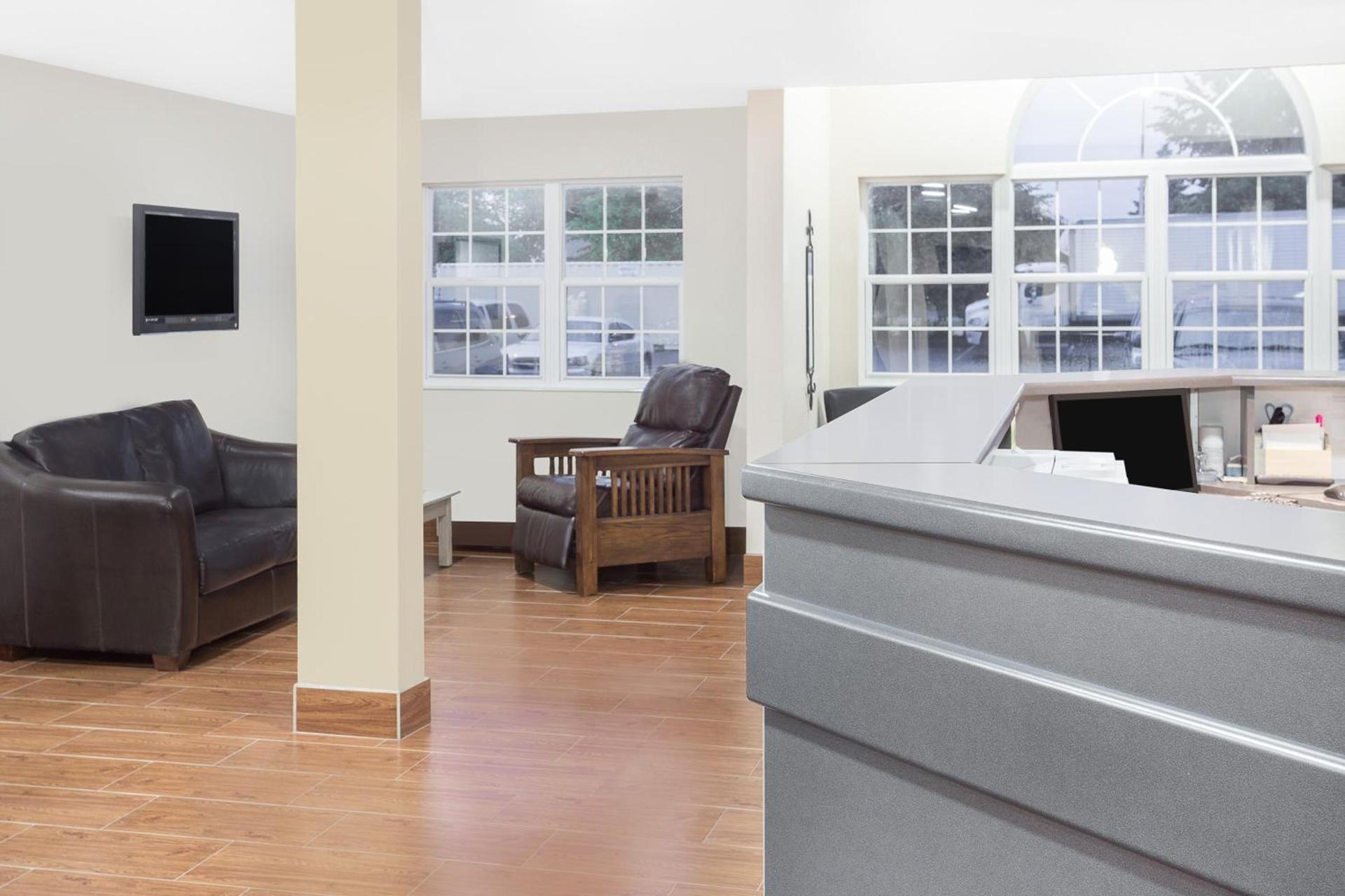 Microtel Inn and Suites by Wyndham Appleton photo 4