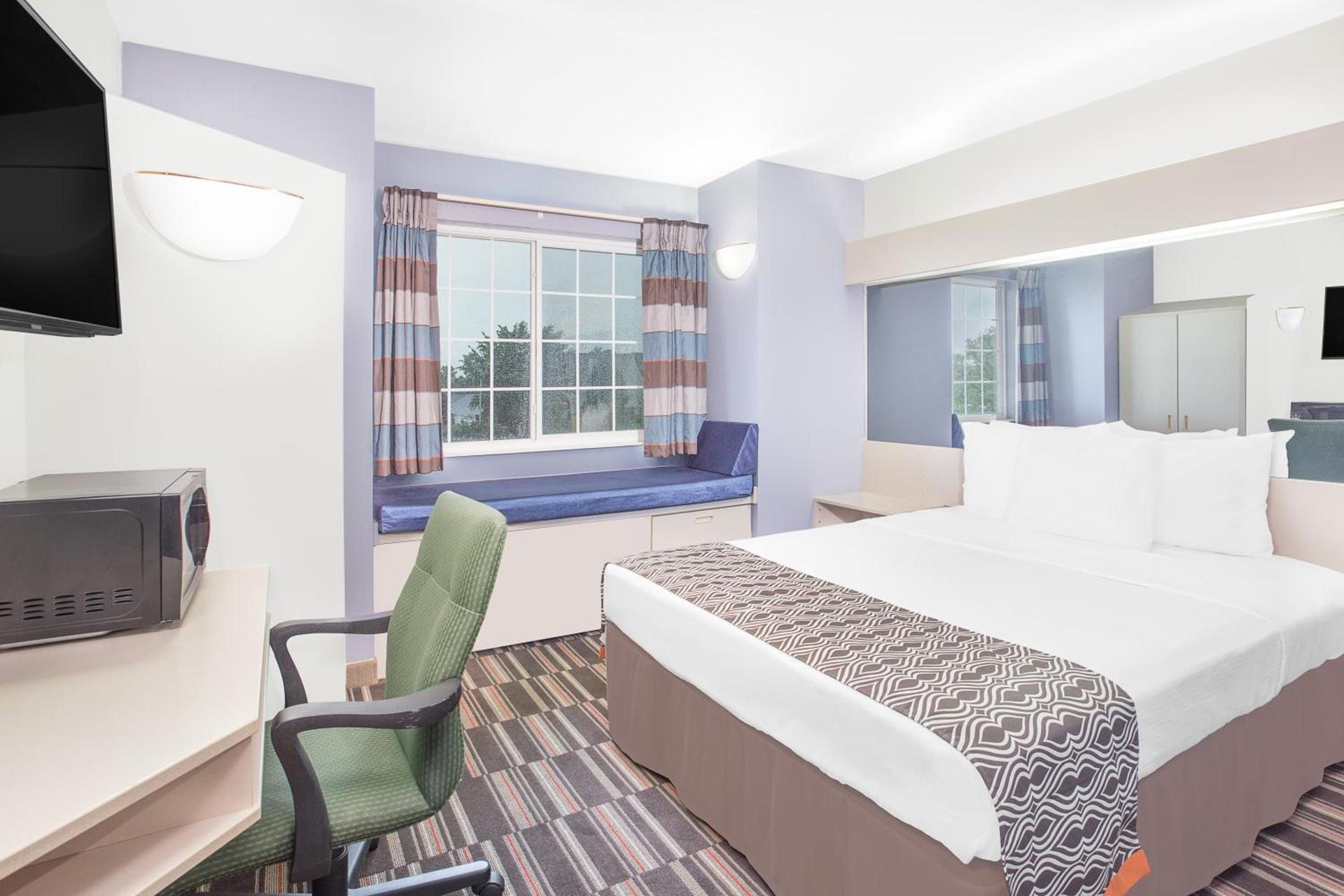 Microtel Inn and Suites by Wyndham Appleton photo 6