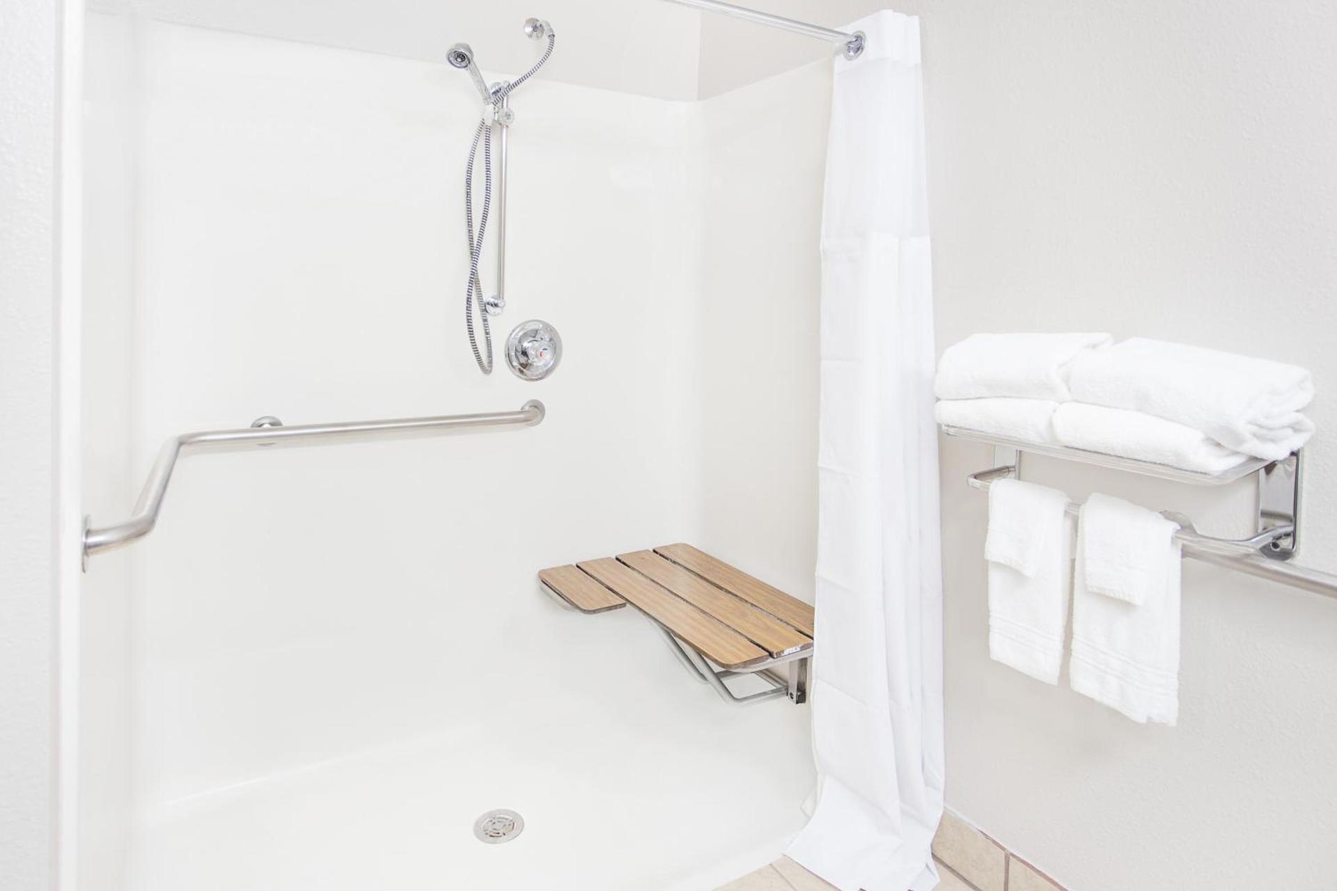 Microtel Inn and Suites by Wyndham Appleton photo 10