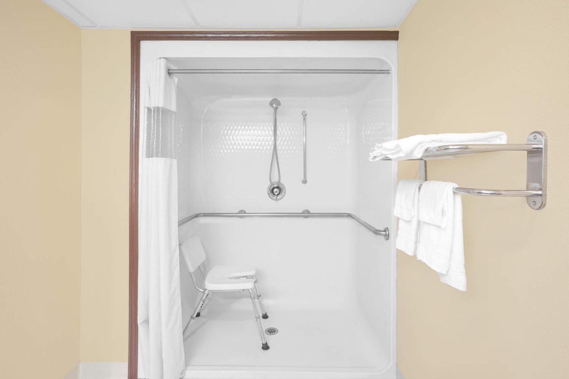 Days Inn by Wyndham Fayetteville photo 26