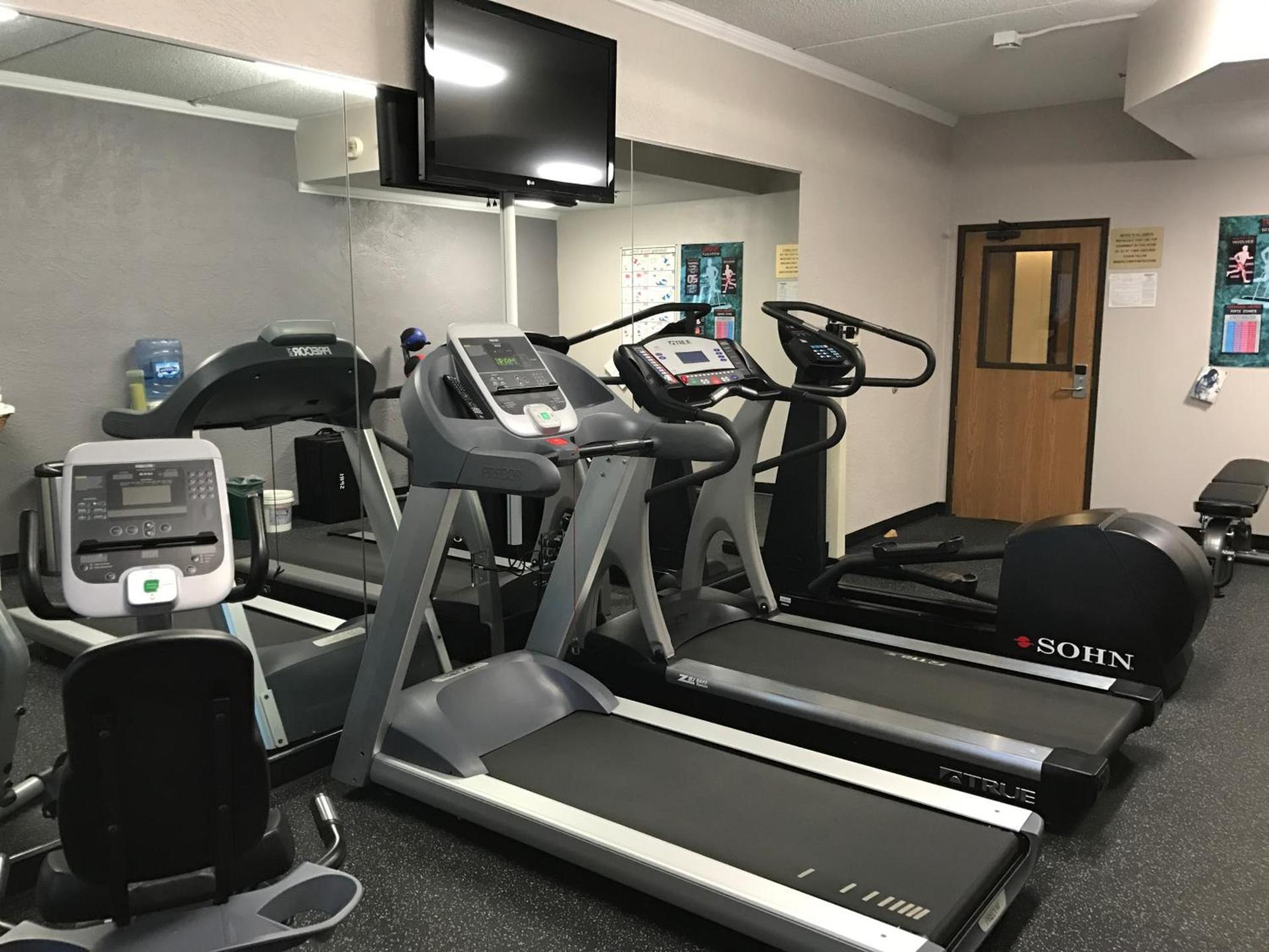 Country Inn & Suites by Radisson, Mt Pleasant-Racine West, WI photo 65