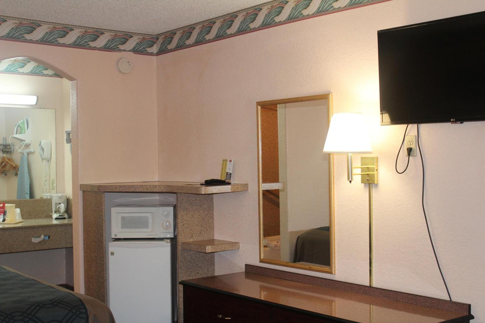 Americas Best Value Inn-Near NRG Park/Medical Center photo 43
