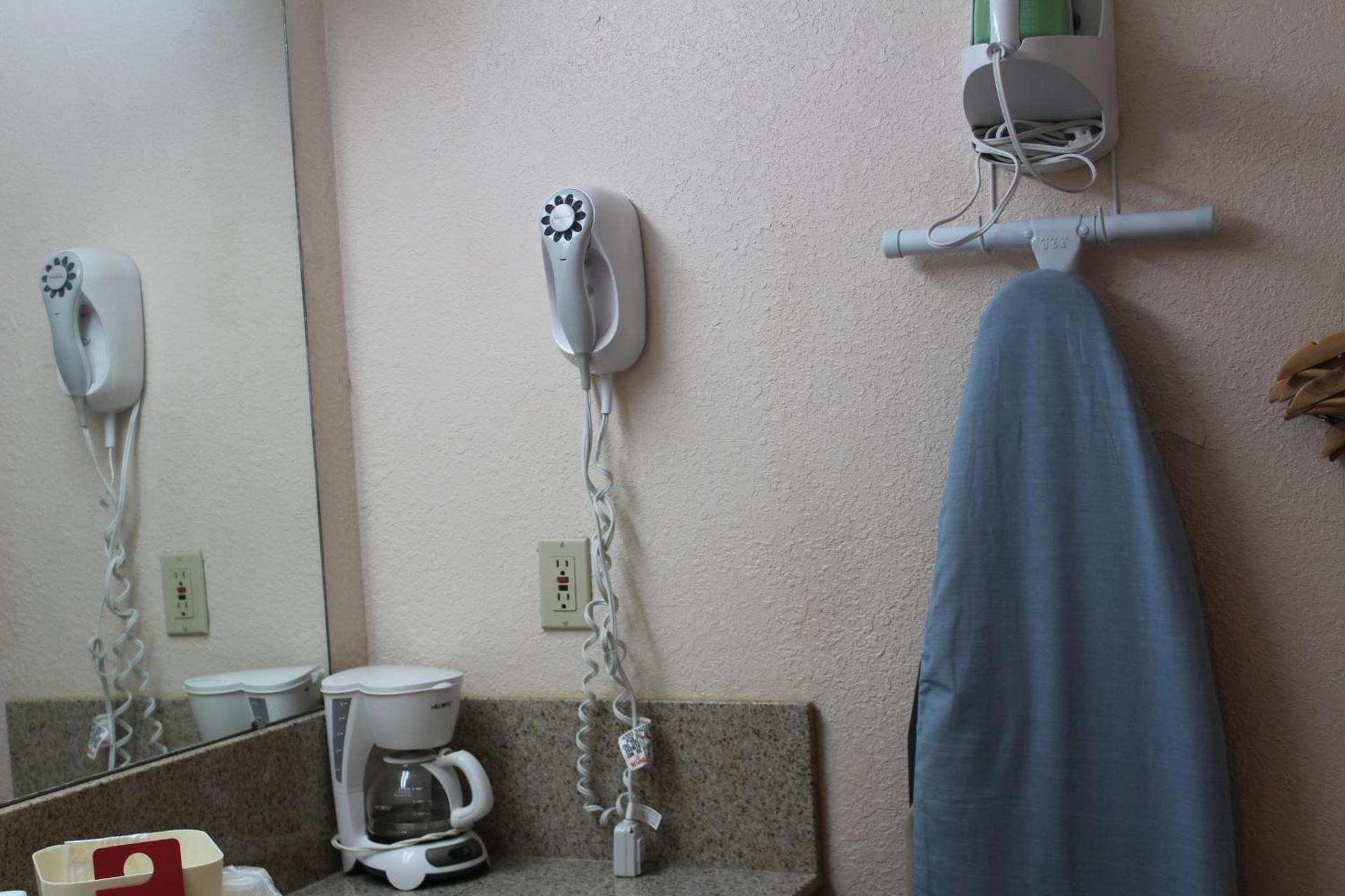 Americas Best Value Inn-Near NRG Park/Medical Center photo 45