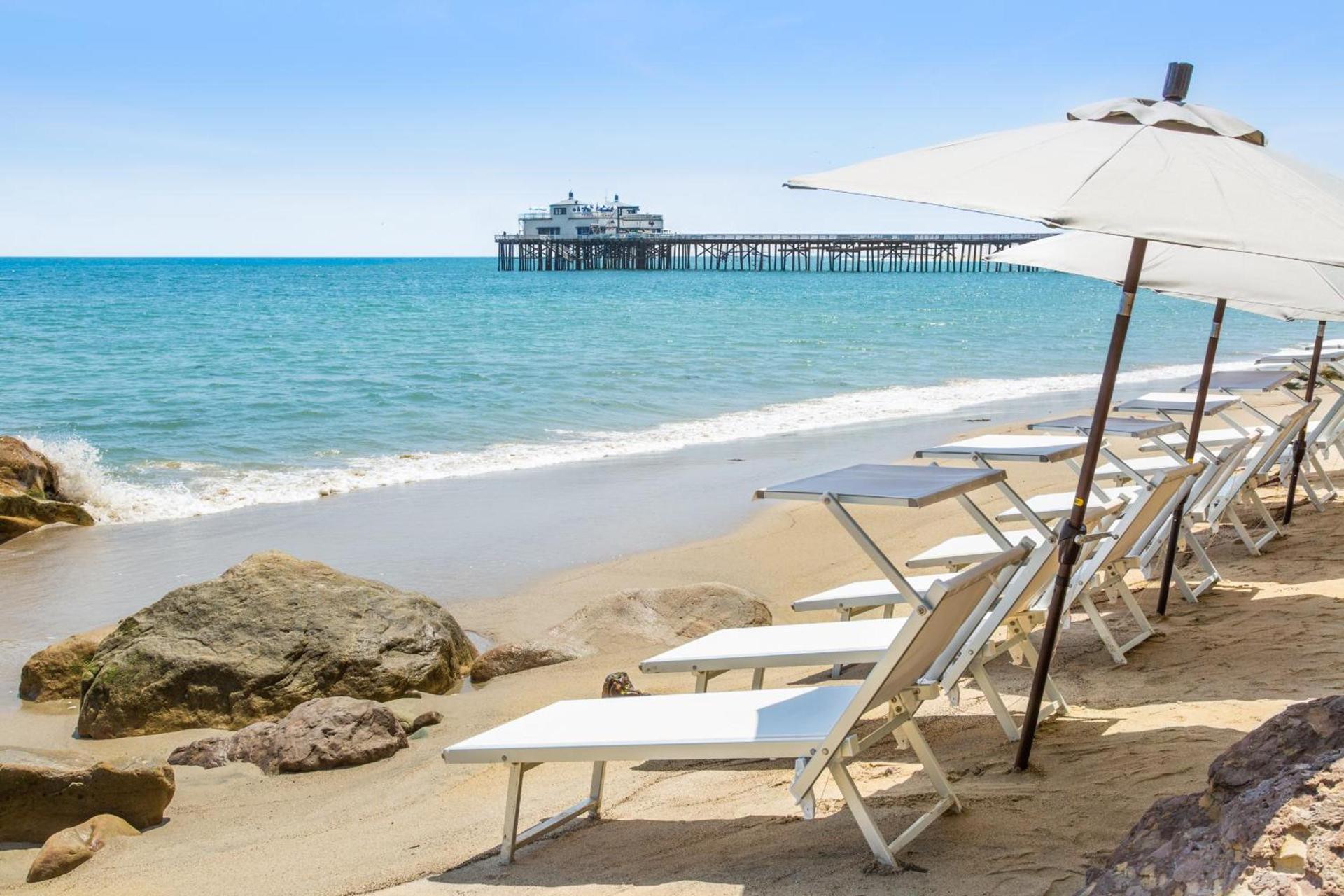 Malibu Beach Inn photo 31