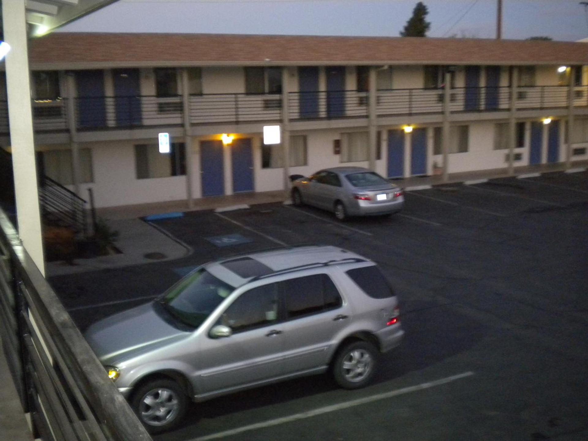 Wasco Inn photo 5
