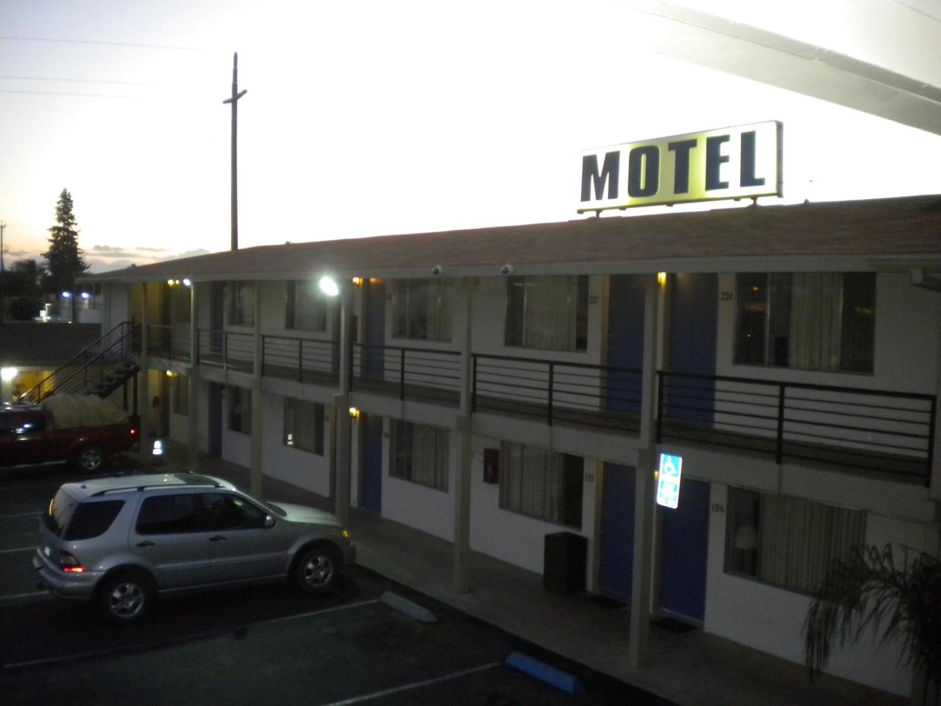 Wasco Inn photo 3