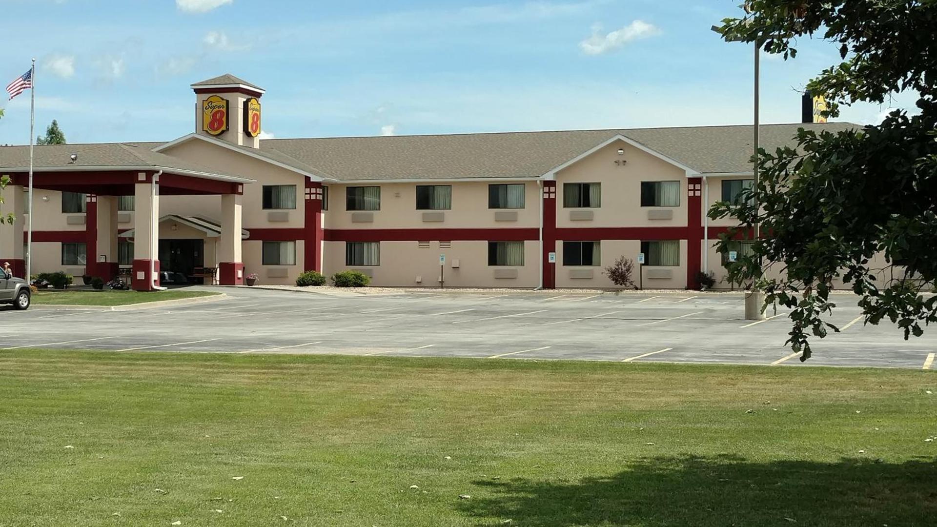 Super 8 by Wyndham Omaha Eppley Airport/Carter Lake photo 13