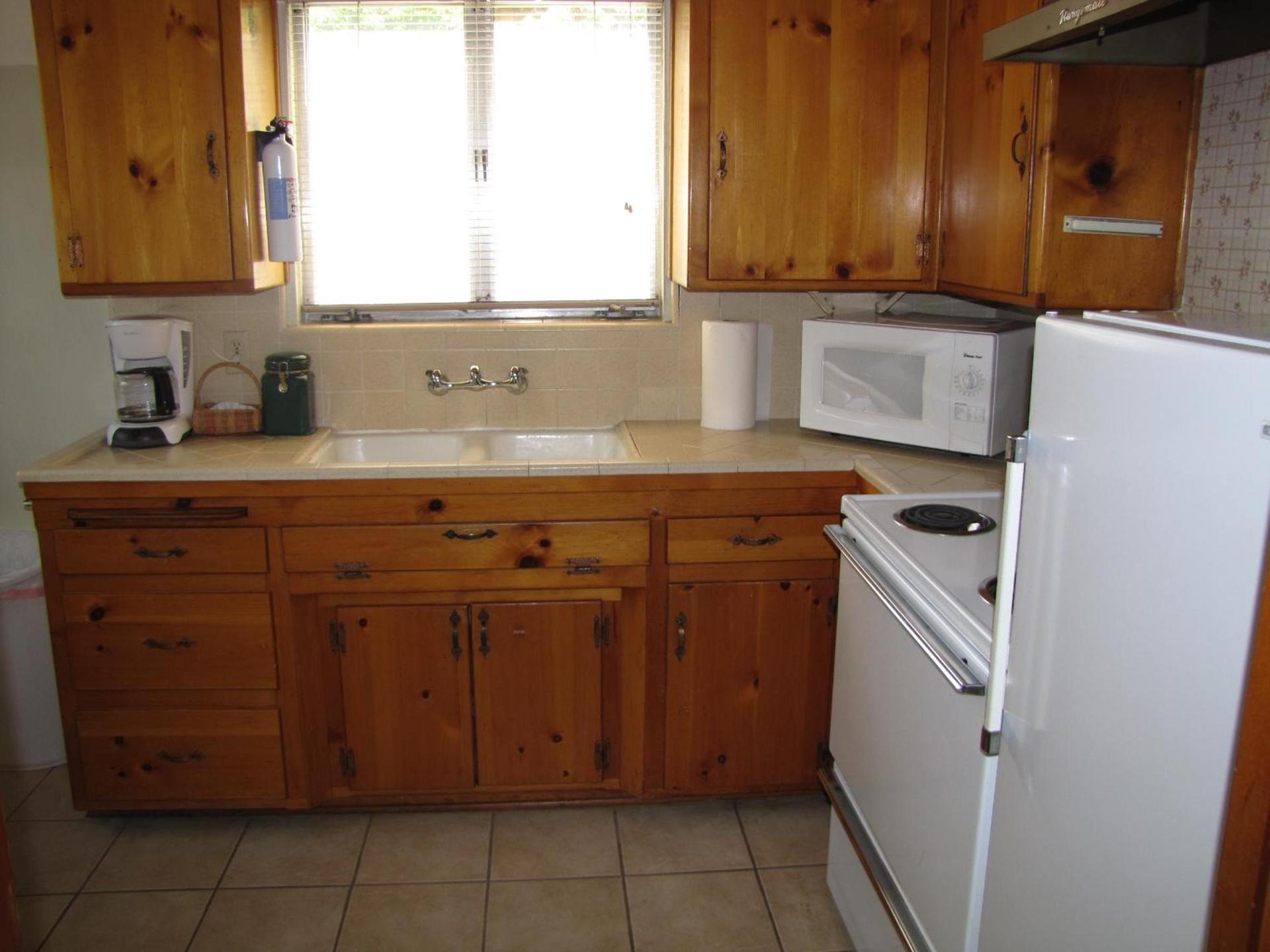 Kern Riverfront Lodge photo 13