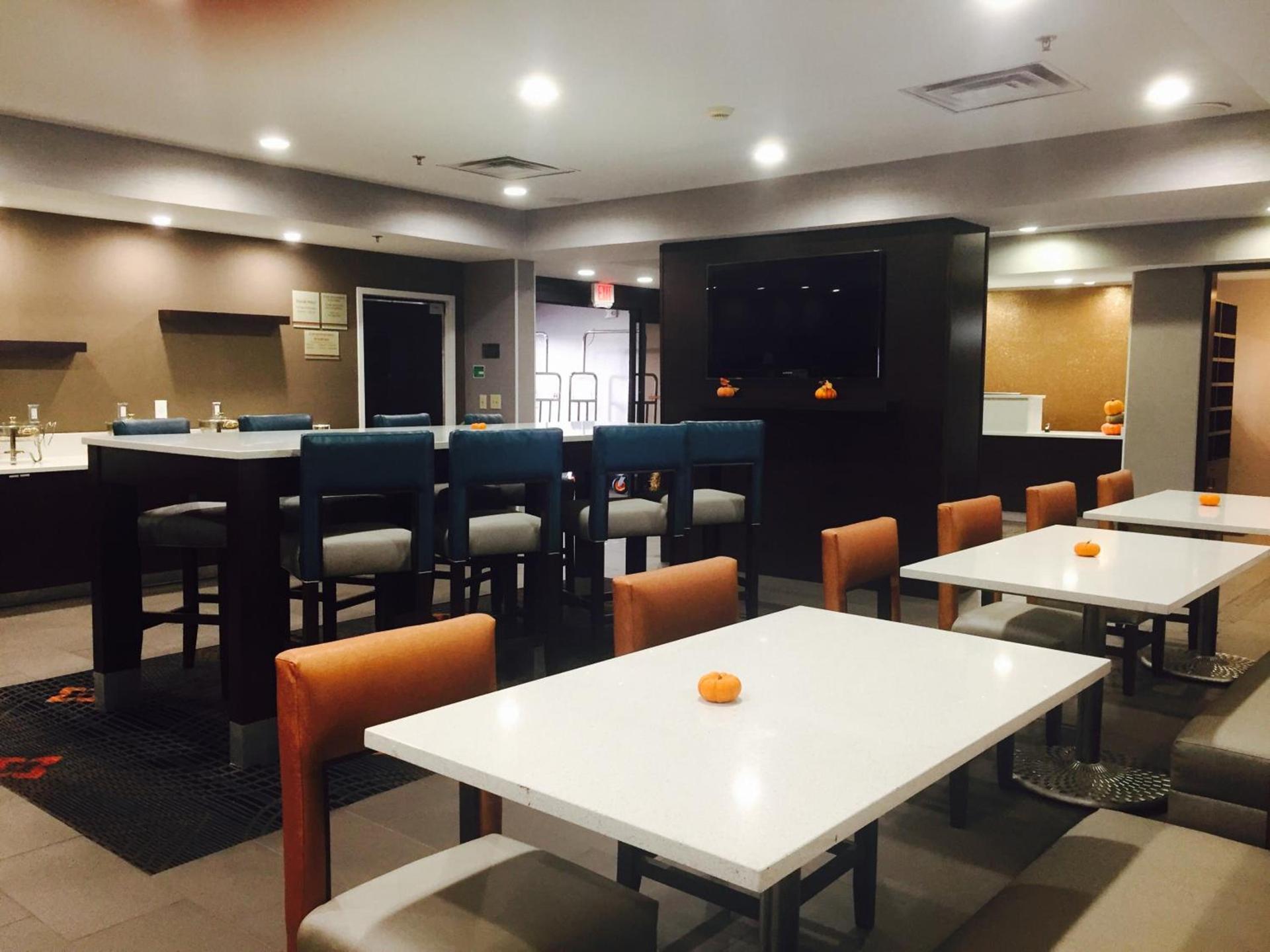Hawthorn Extended Stay by Wyndham Columbus West photo 17