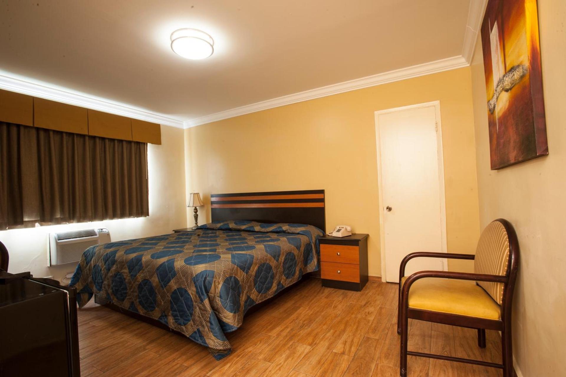 King Motel - Miami photo 9