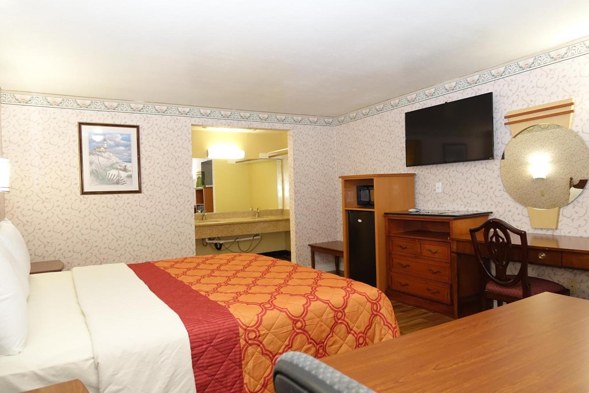 Tropic Lodge photo 24