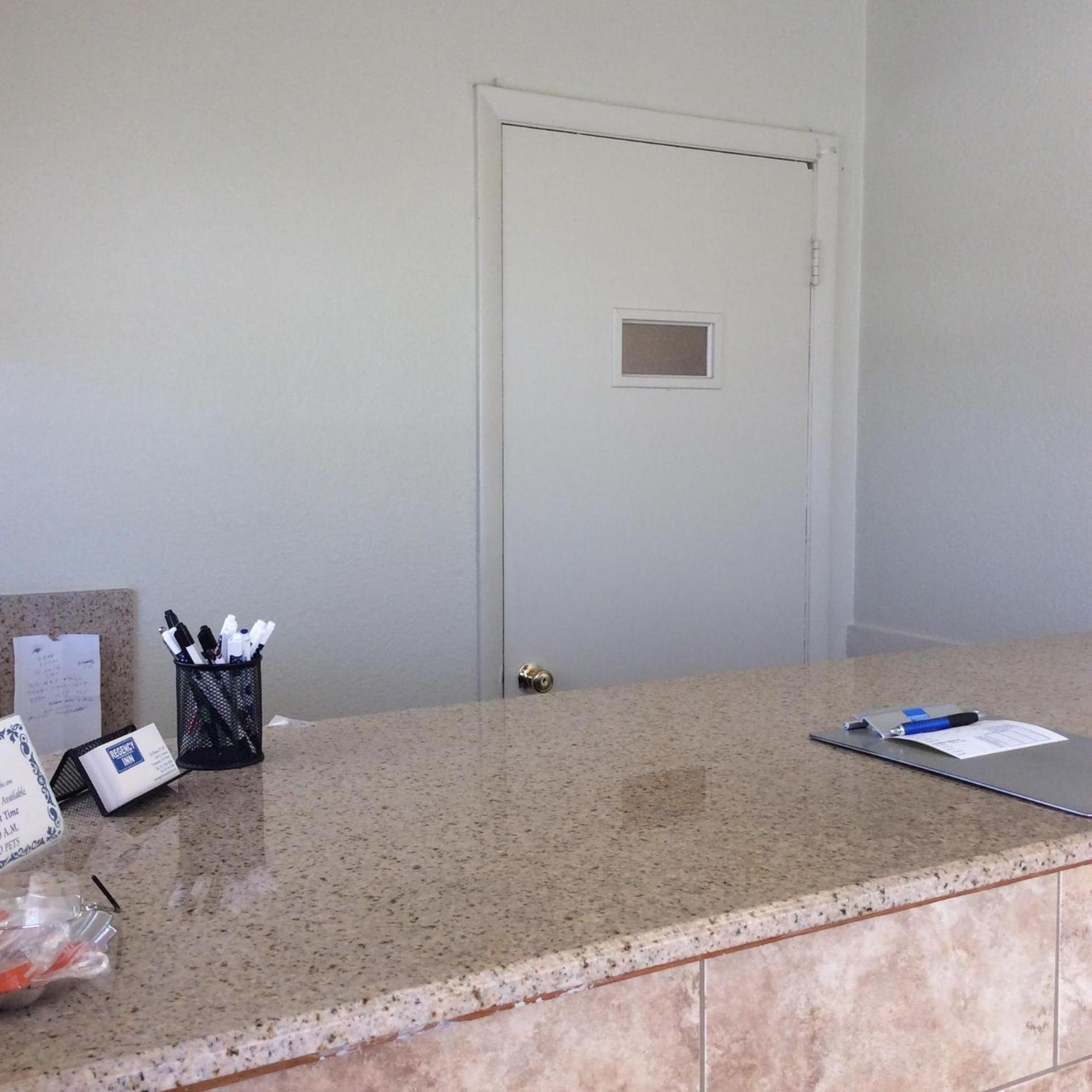 Regency Inn Comanche photo 11