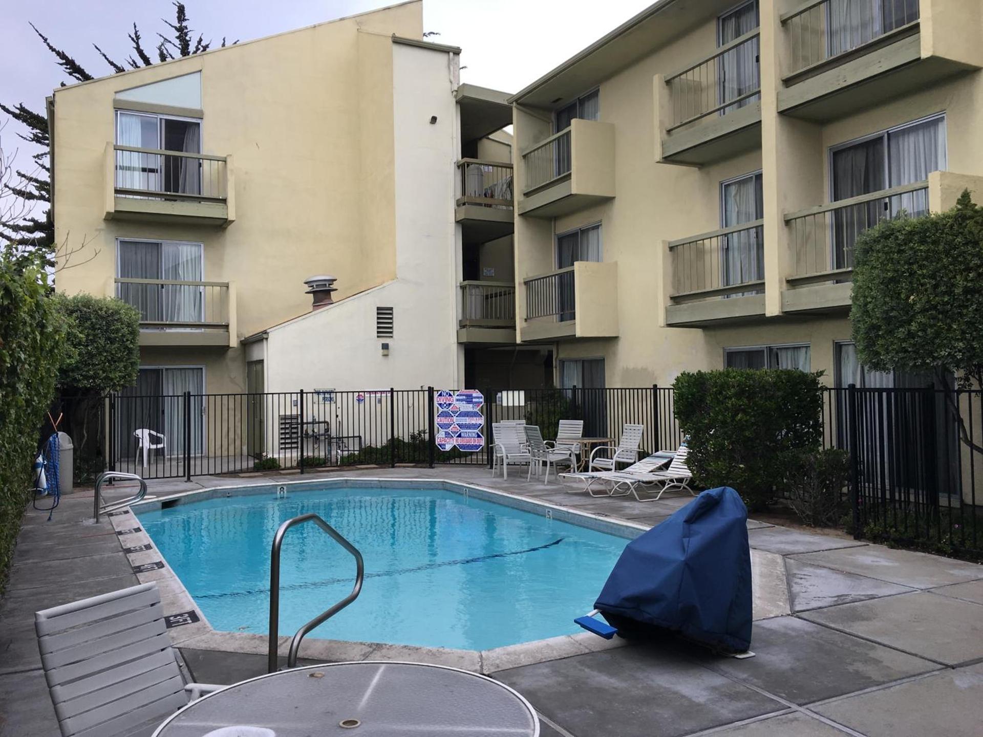 Sand Dollar Inn photo 14