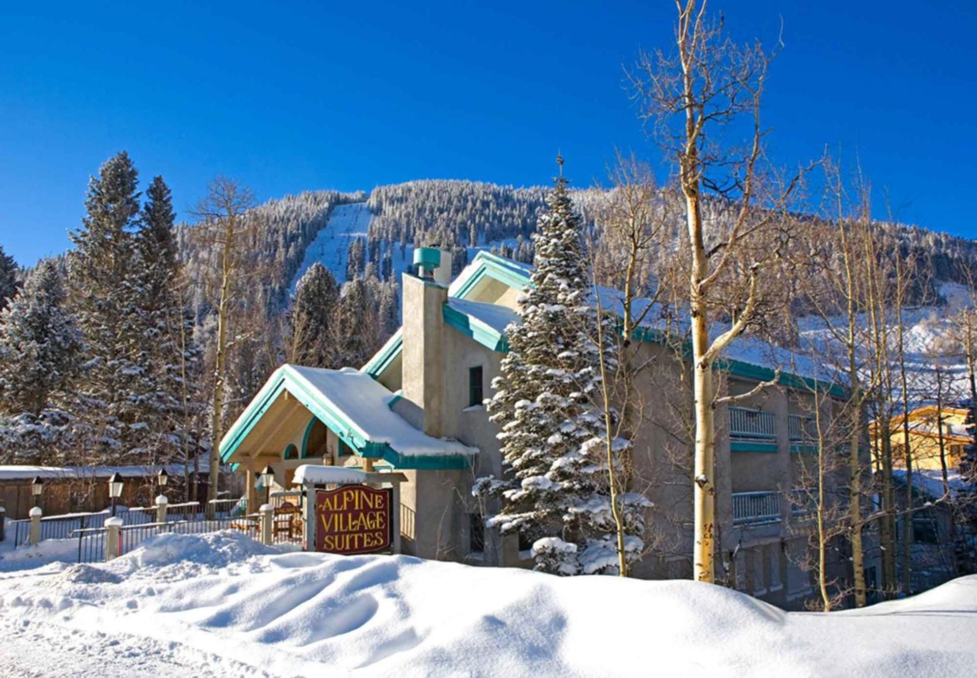 Alpine Village Suites photo 2