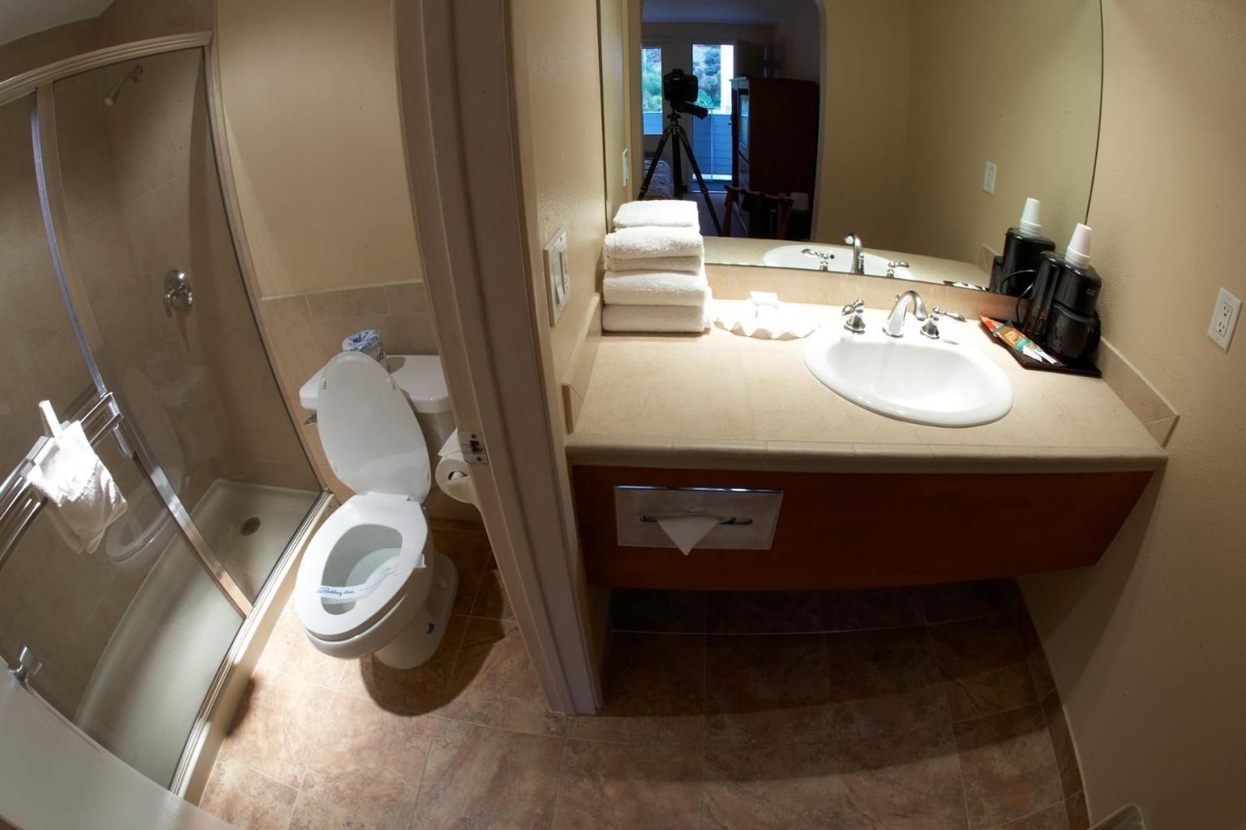 Premier Inns Tolleson photo 7