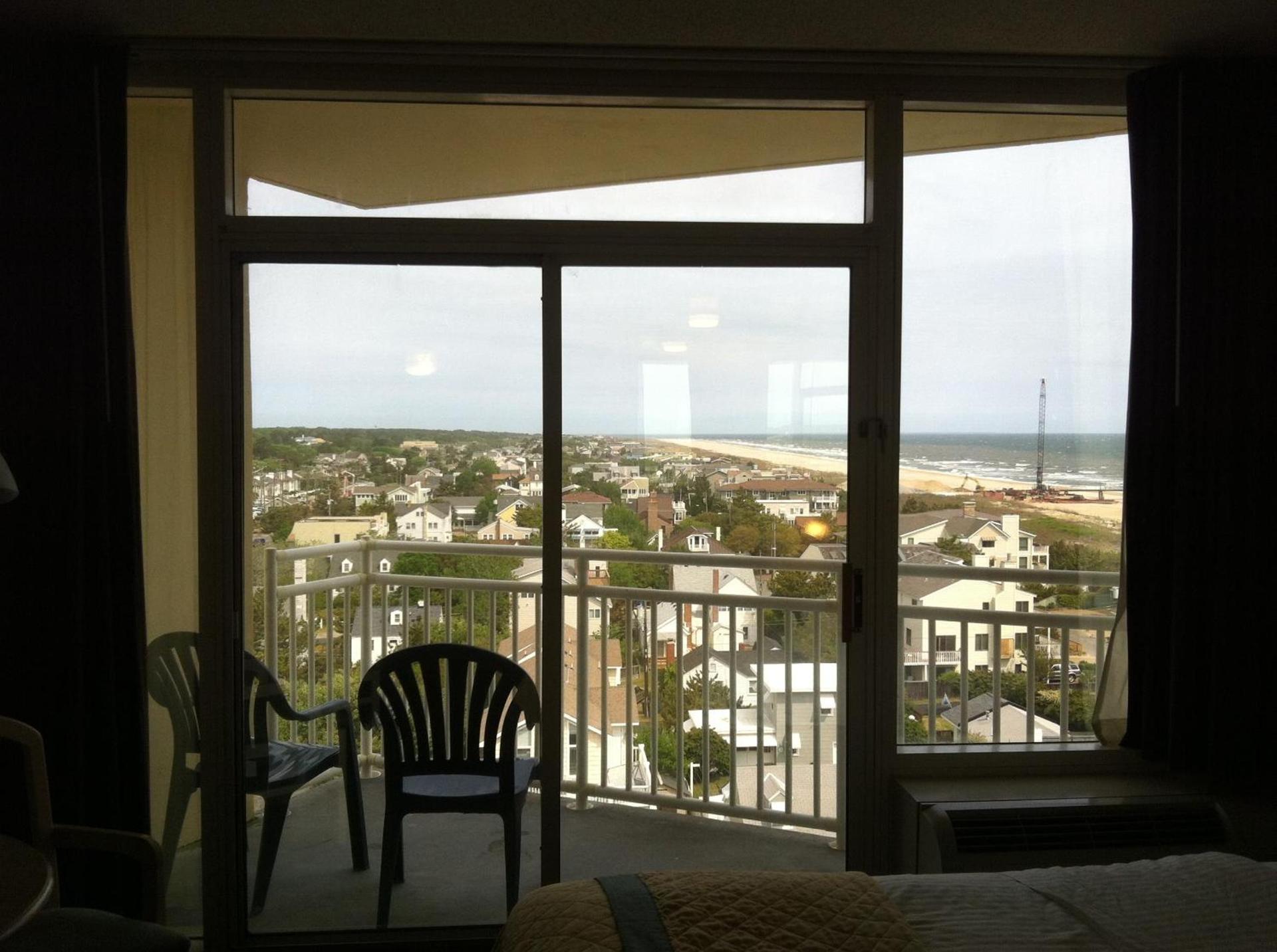 Wyndham Virginia Beach Oceanfront photo 6
