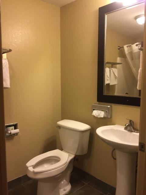 Americas Best Value Inn Caldwell photo 35