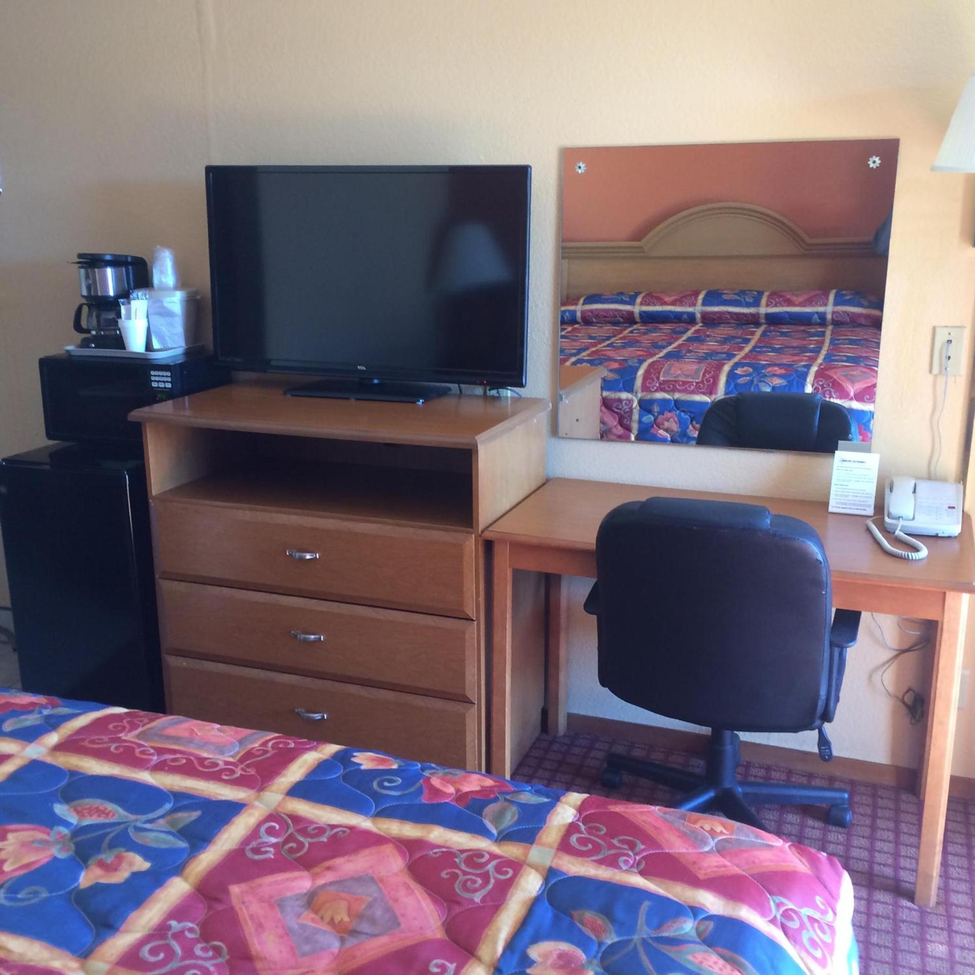 DeQueen Courtyard Inn photo 14