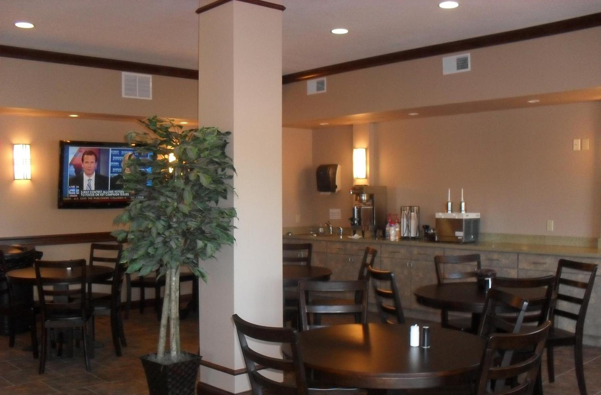 Bell's Extended Stay and Suites photo 26