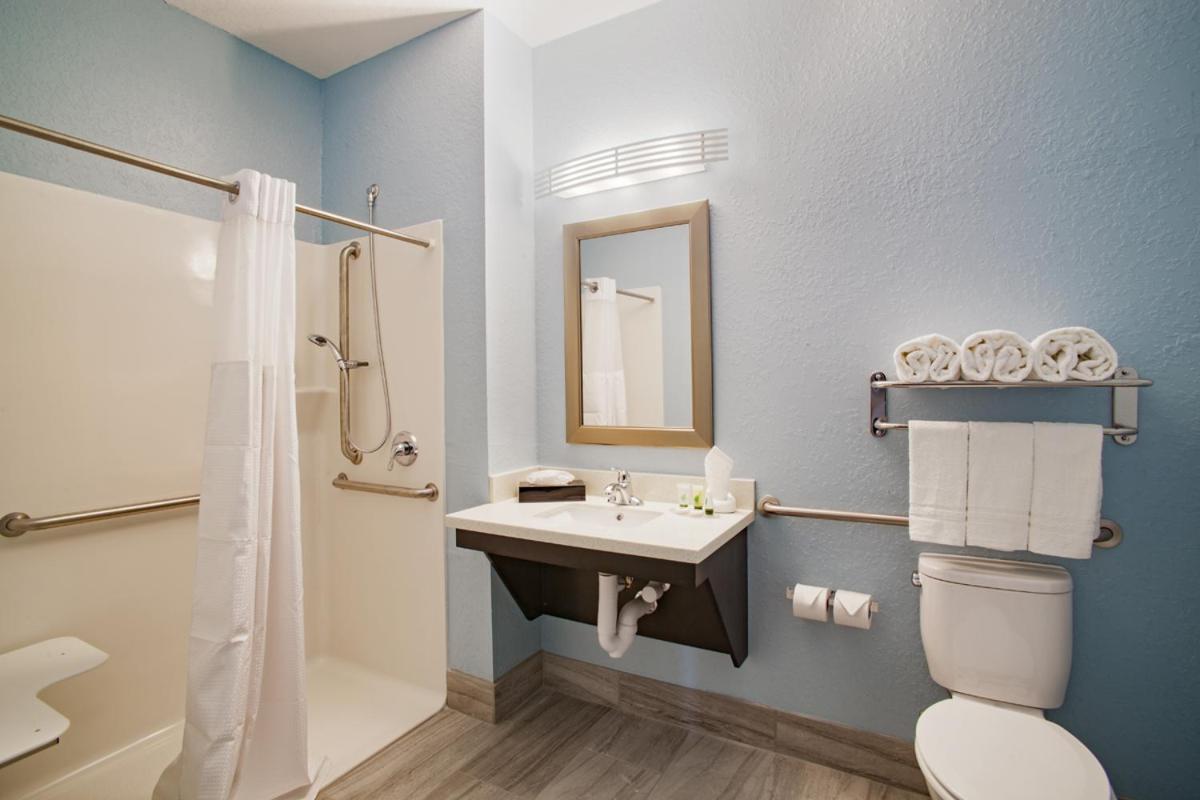 Iris Garden Inn photo 3