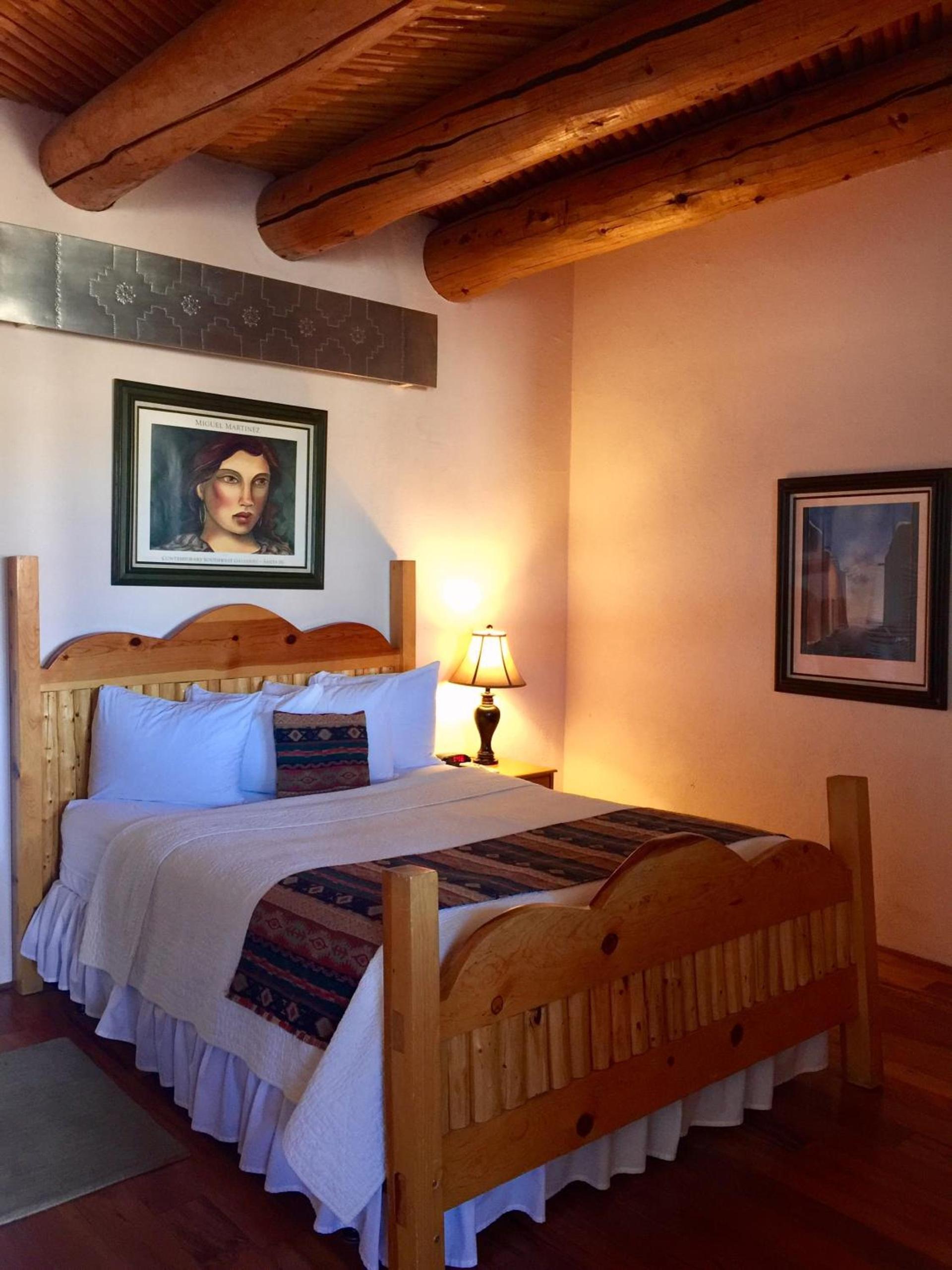 Guadalupe Inn photo 11