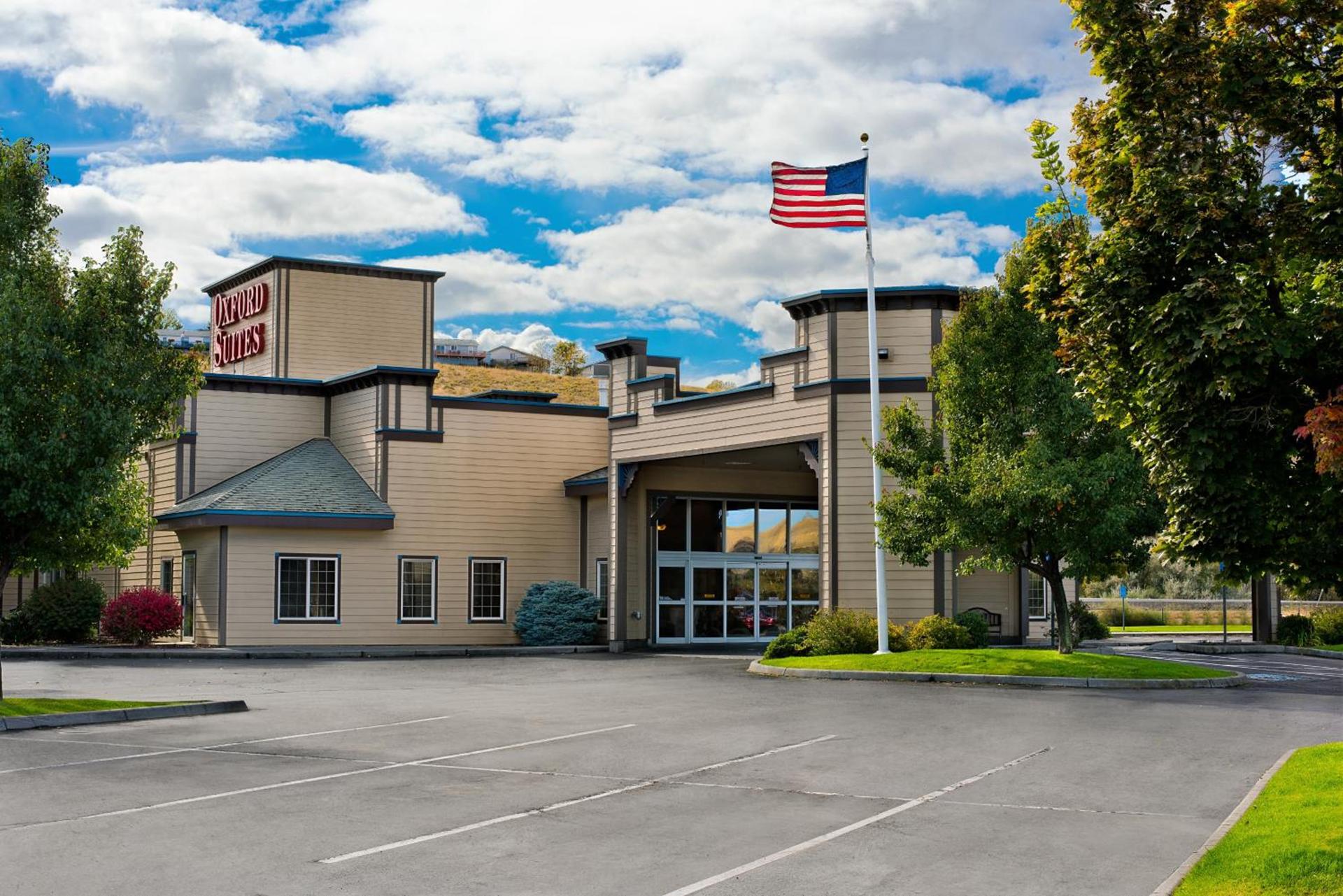 Oxford Suites Pendleton photo 4