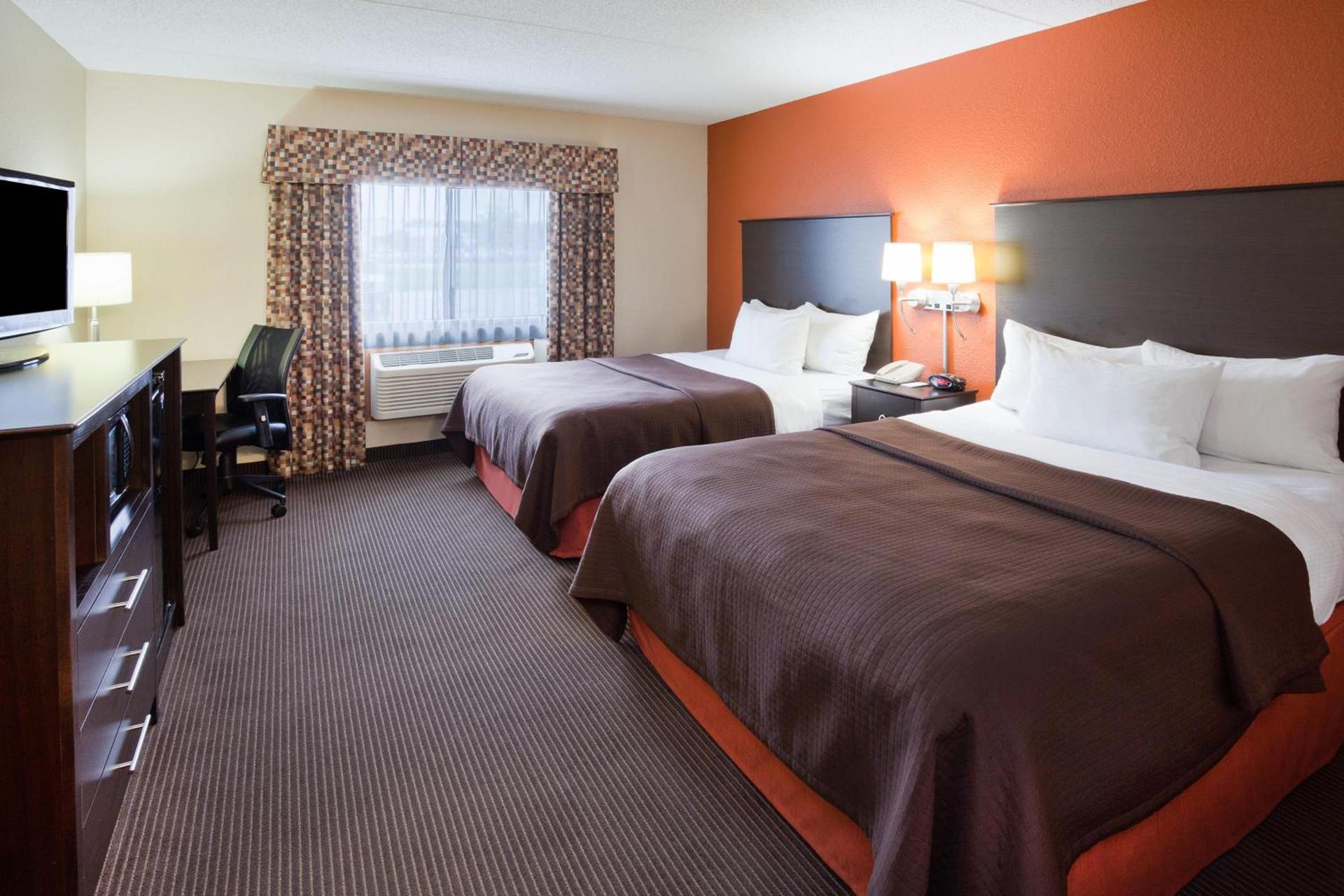AmericInn by Wyndham Plover Stevens Point photo 60