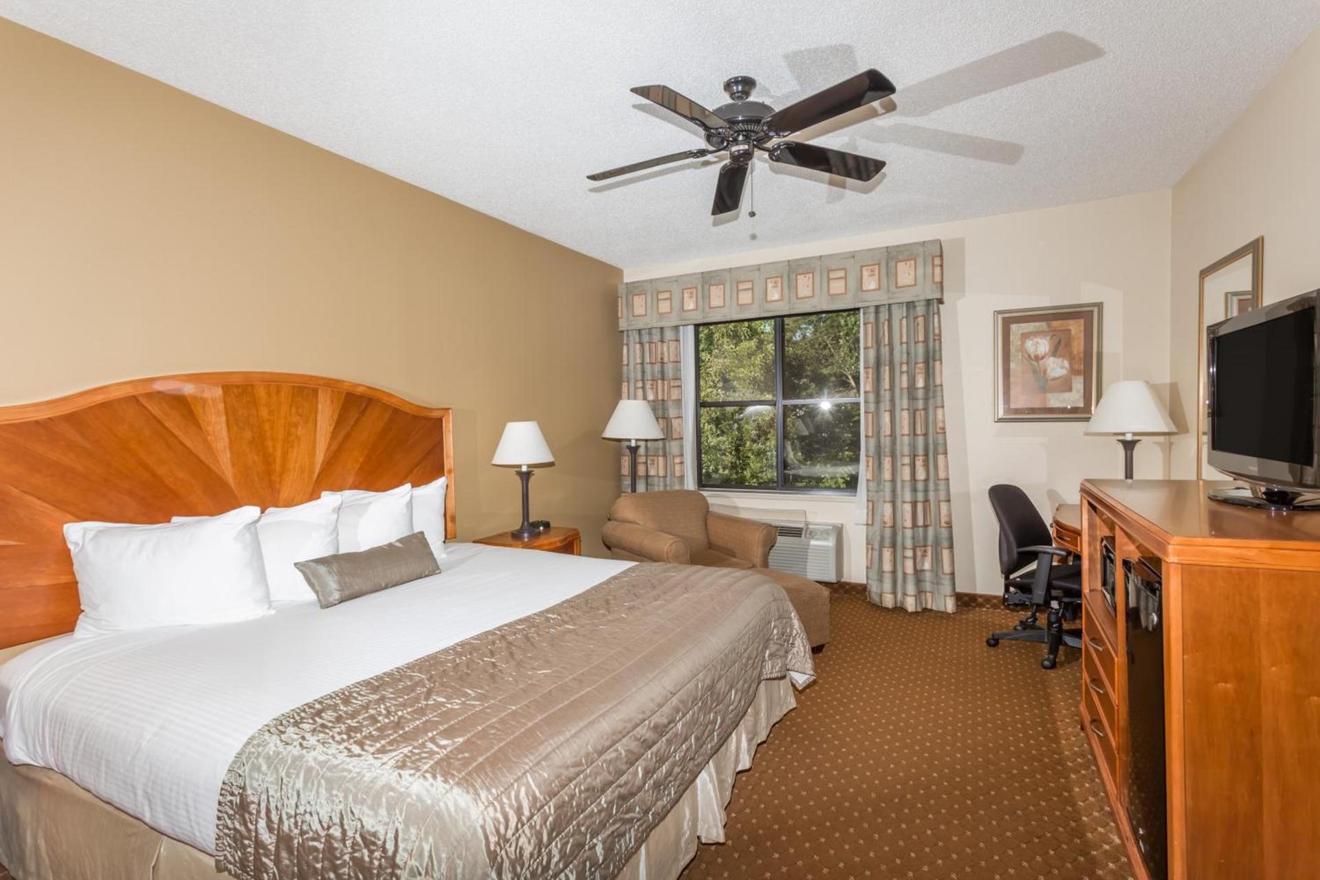 Baymont by Wyndham Asheville/Biltmore photo 10