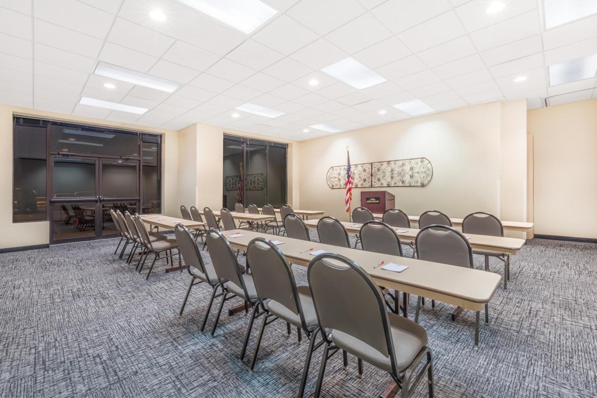 Elevation Inn & Suites, Trademark Collection by Wyndham Downtown Rapid City- Walking Distance To The Monument photo 50