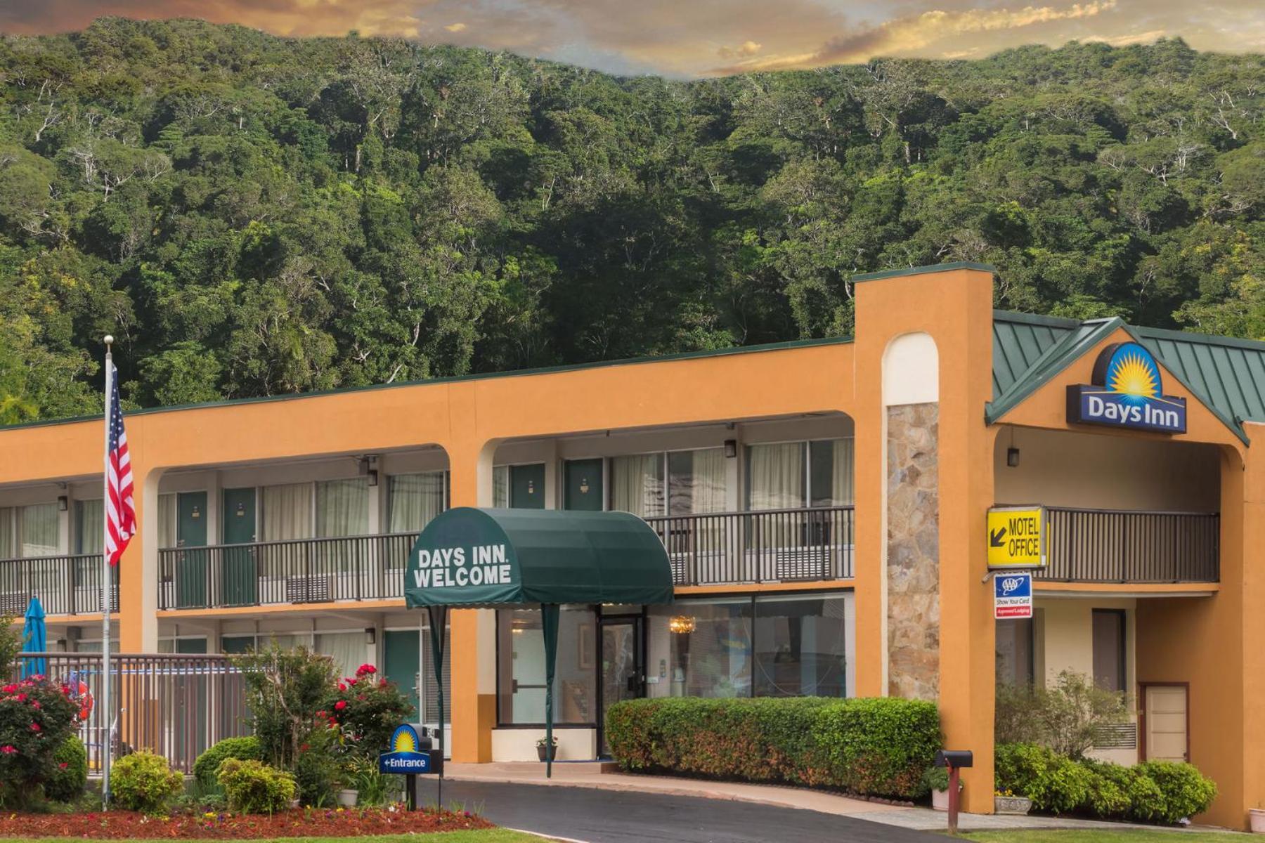 Days Inn by Wyndham Clayton photo 41
