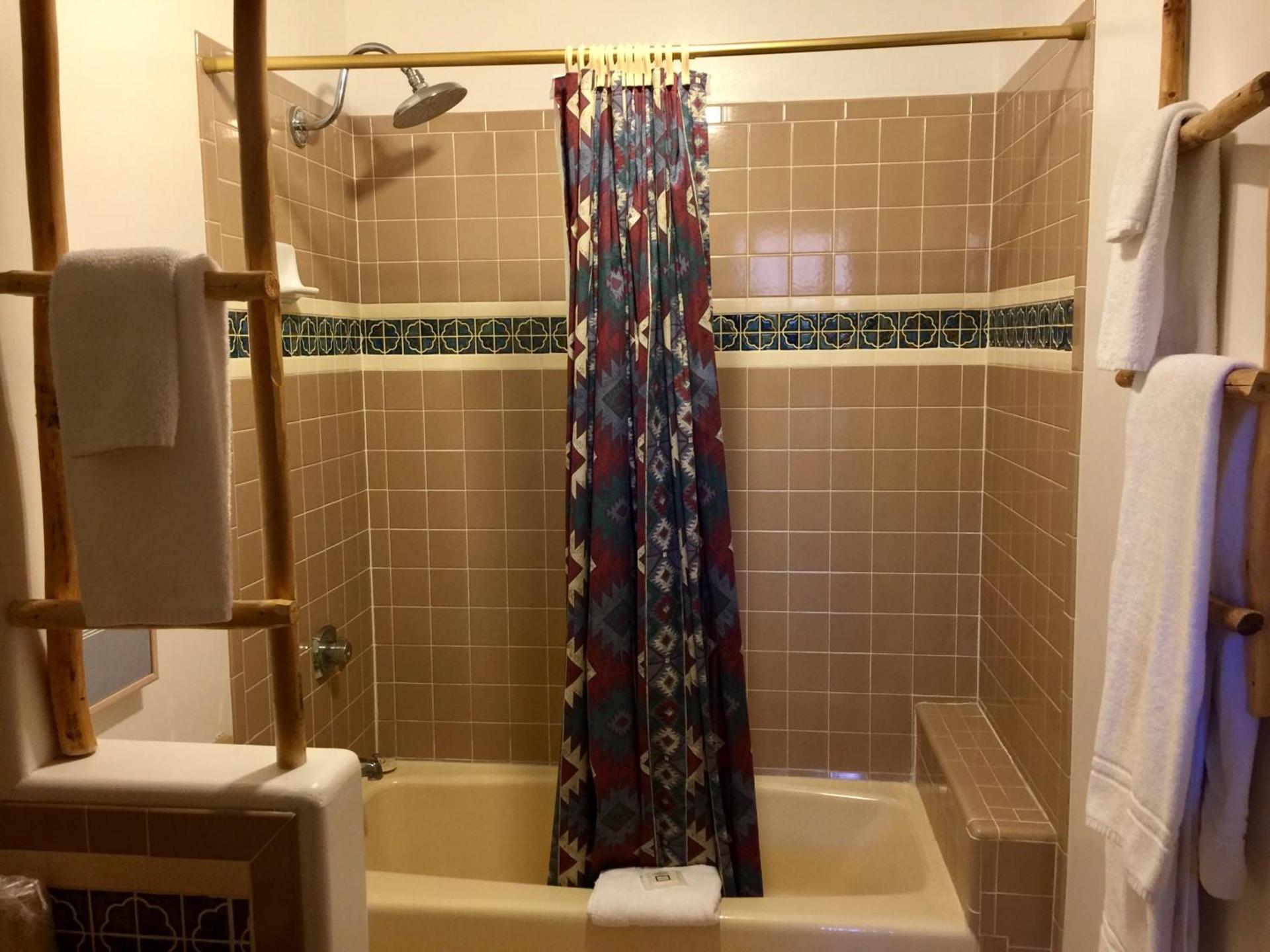 Guadalupe Inn photo 46