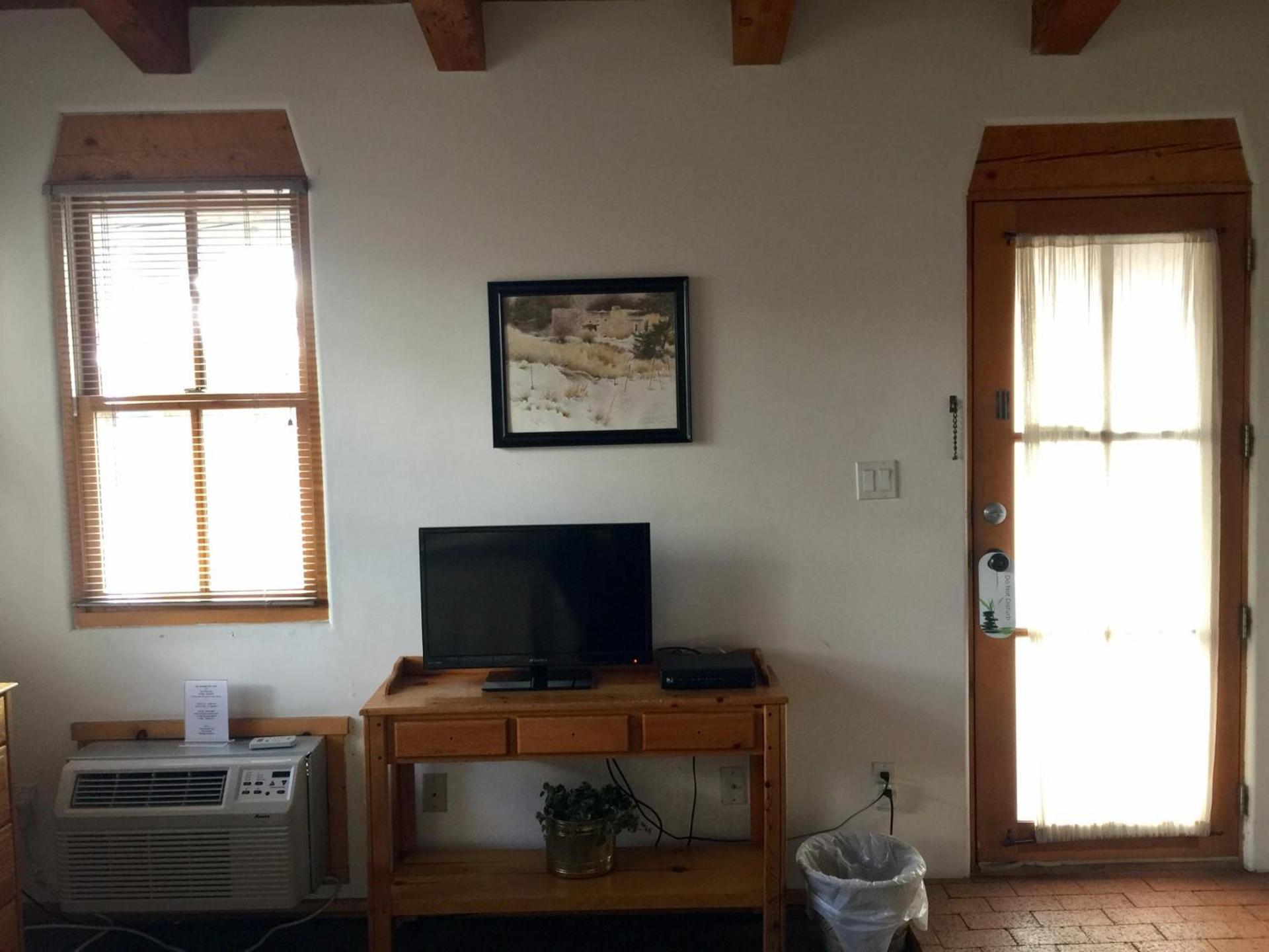 Guadalupe Inn photo 51