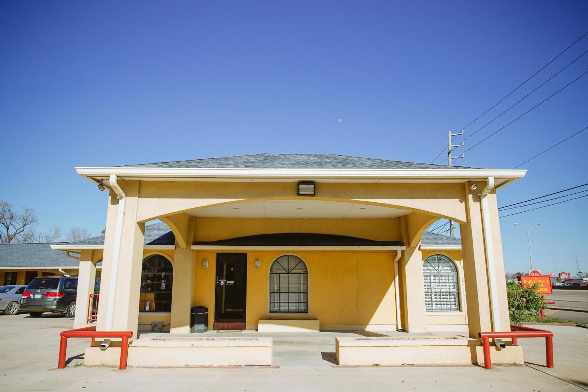 REGENCY INN - CHANNELVIEW photo 20