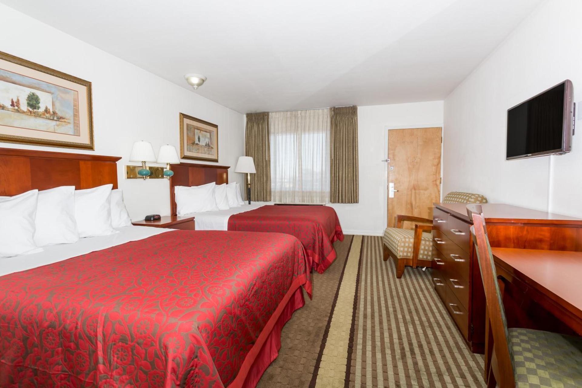 Days Inn by Wyndham Kimball photo 11