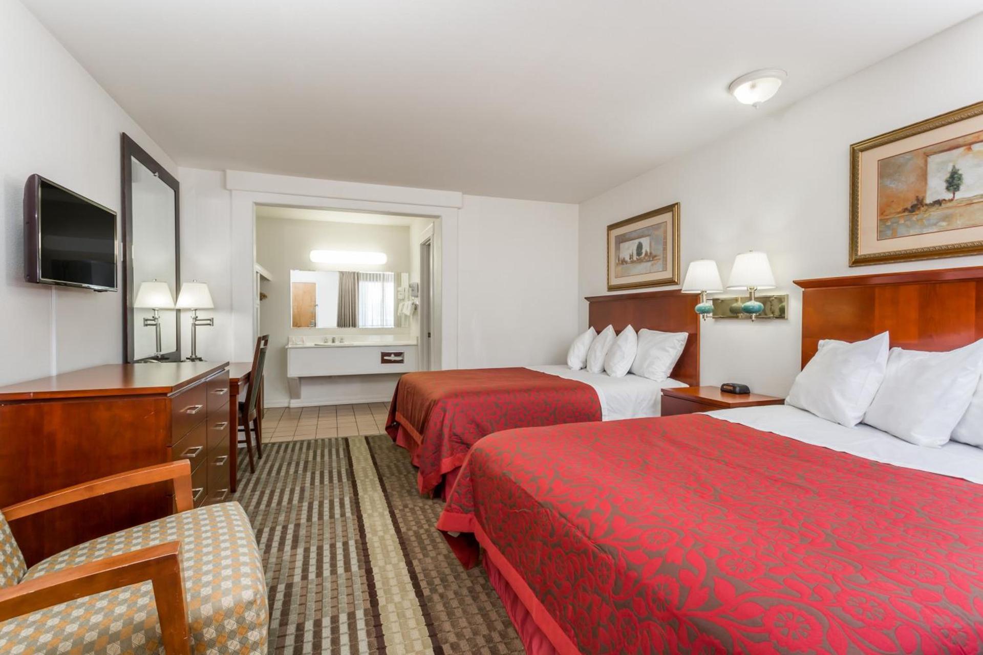 Days Inn by Wyndham Kimball photo 15