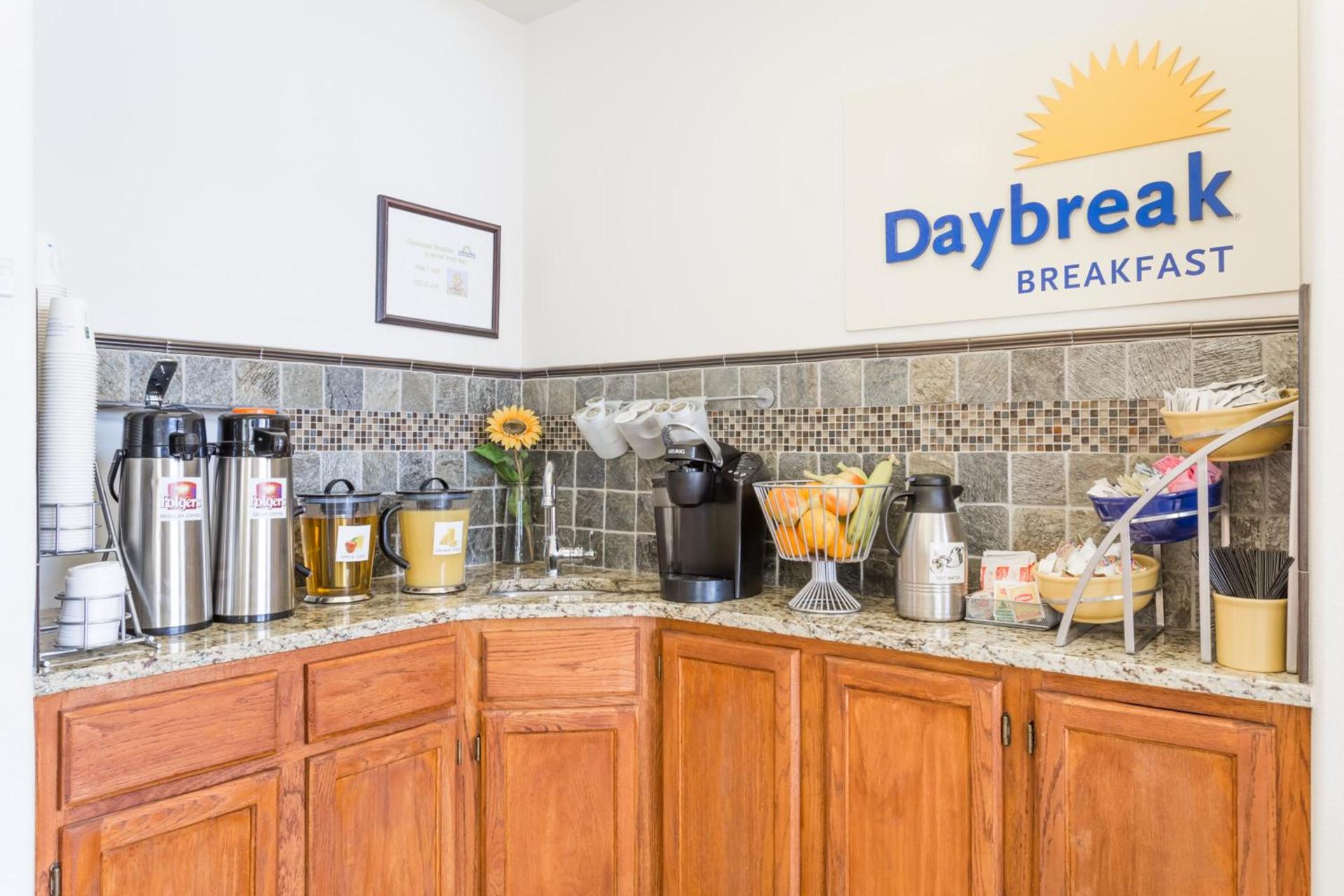 Days Inn by Wyndham Kimball photo 19