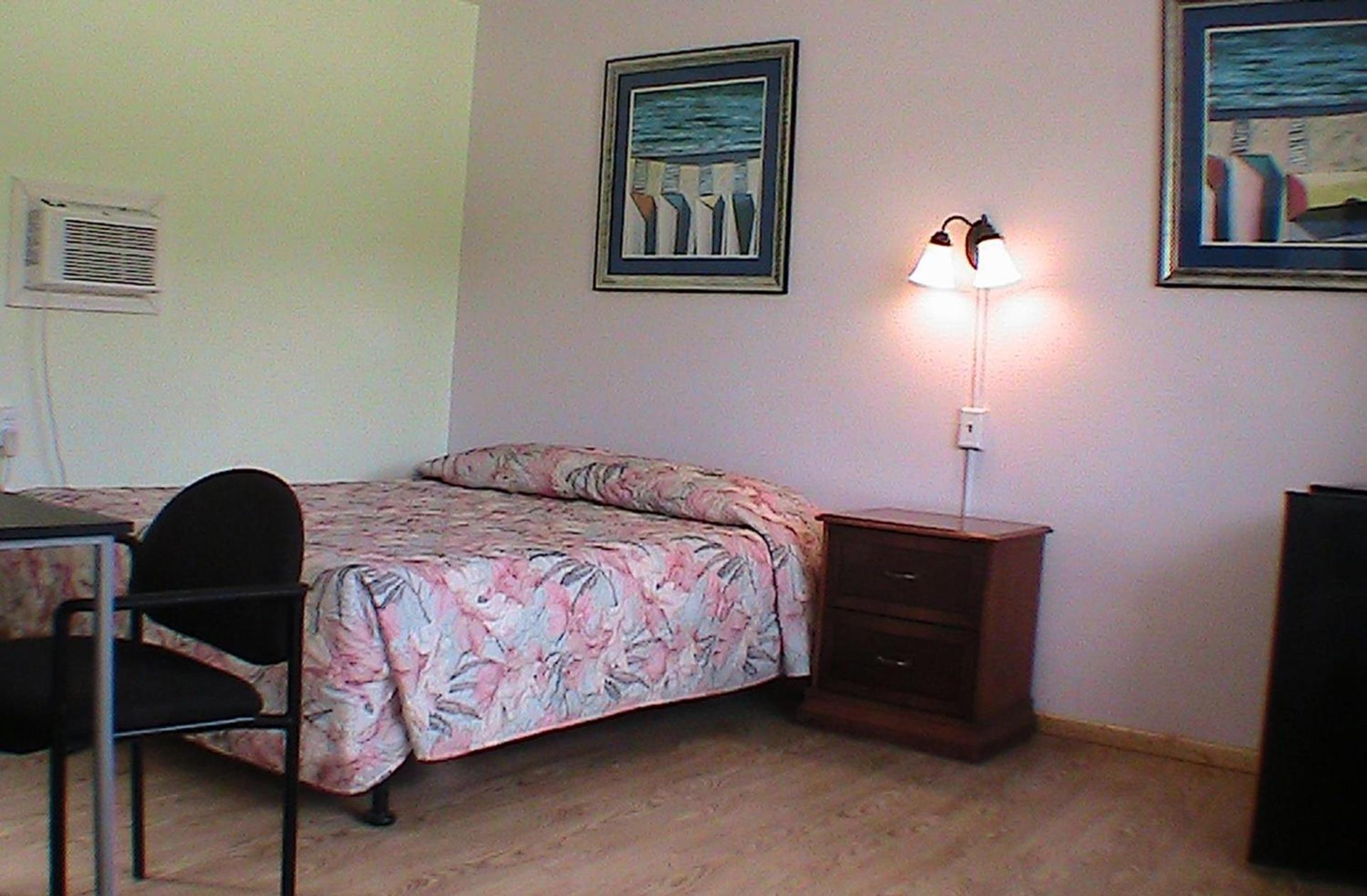 At Home Express Tangerine Inn photo 10
