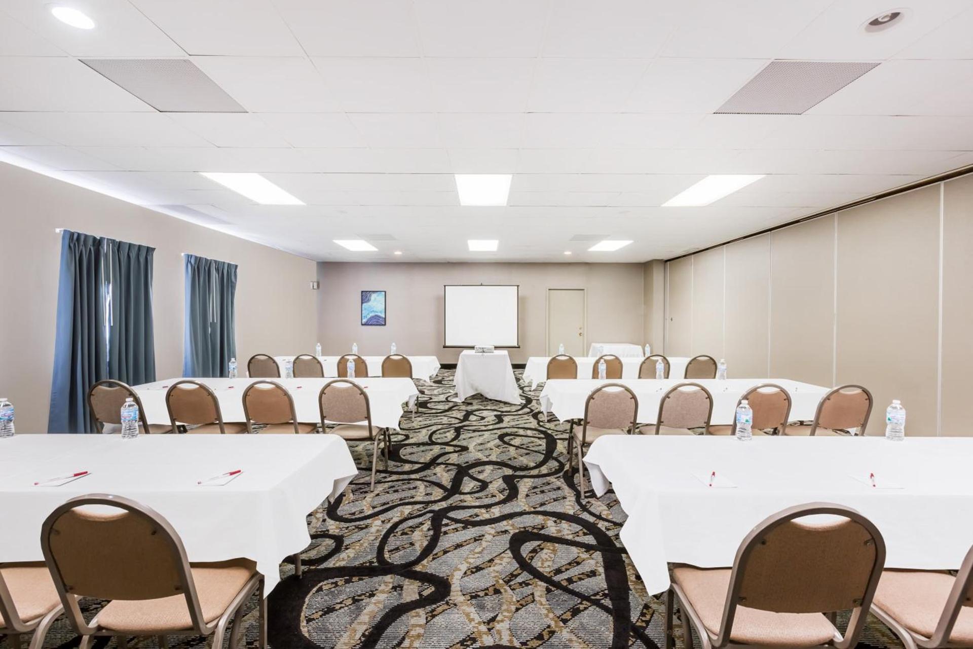 Wyndham Garden Ankeny photo 58