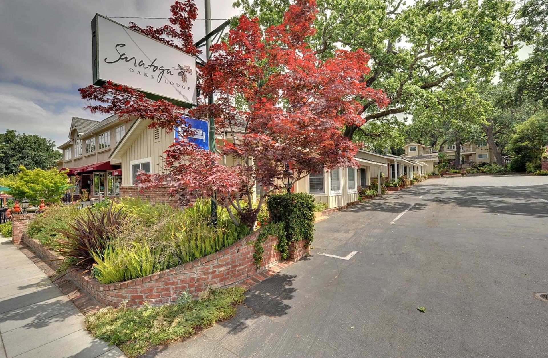Saratoga Oaks Lodge photo 3