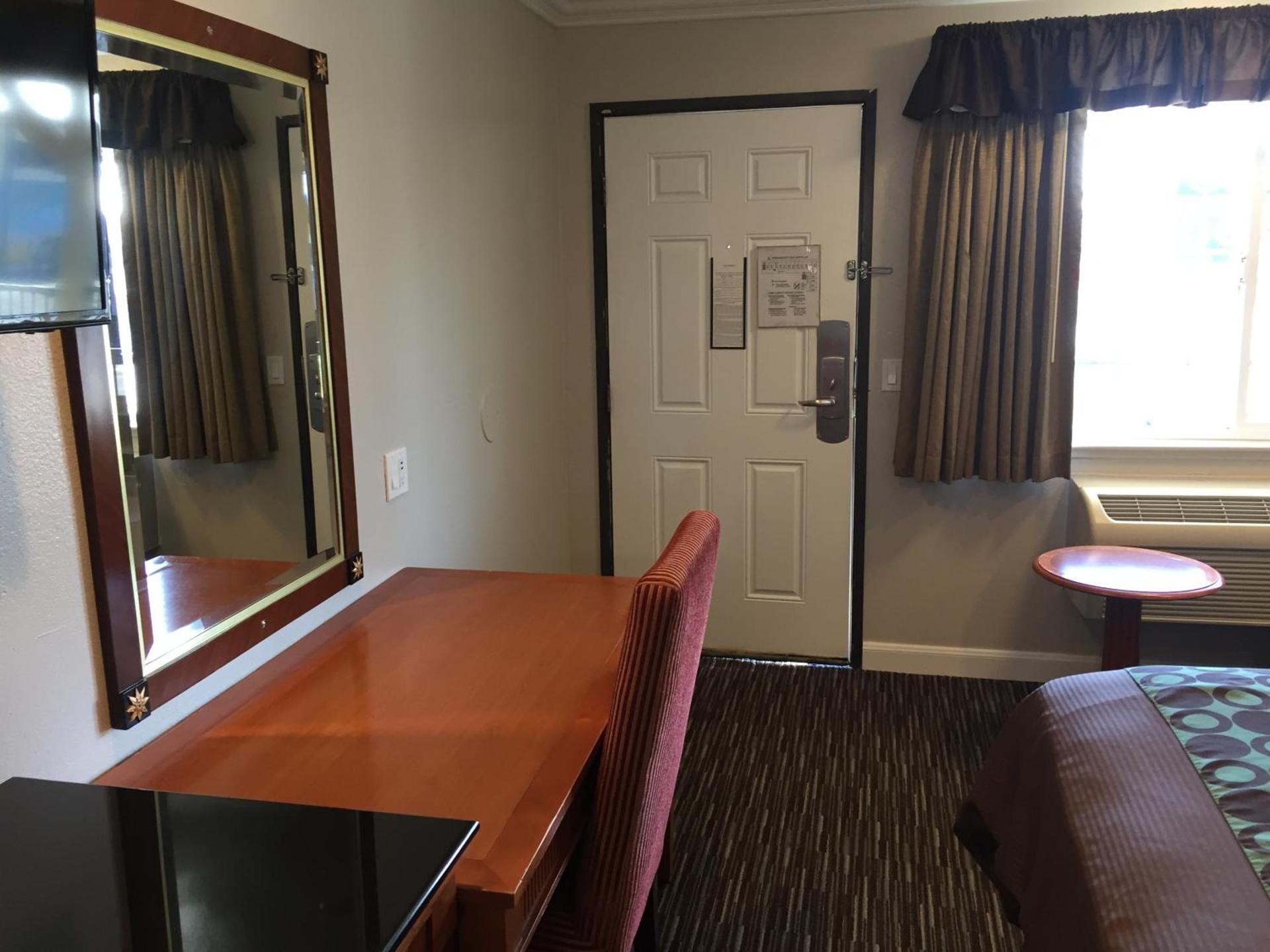 Continental Lodge photo 22
